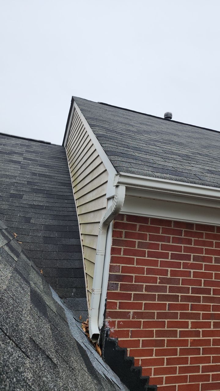 House Wash using cleaner by Power Wash Masters LLC