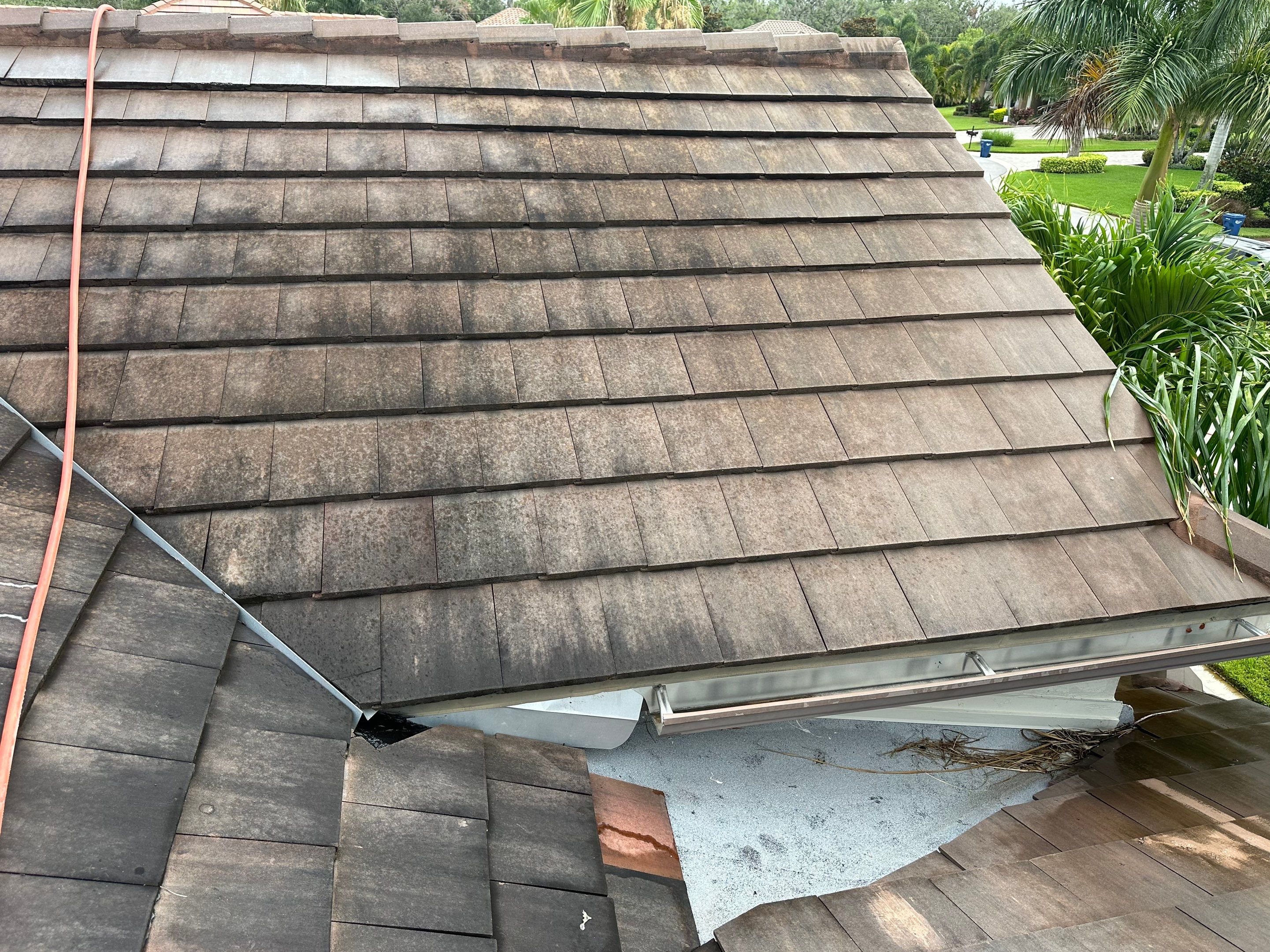 Flat Tile Roof Cleaning, House Wash & Sidewalk Cleaning in Enclave at Country Meadows, Bradenton, FL | Sunshine AquaWash by Sunshine AquaWash