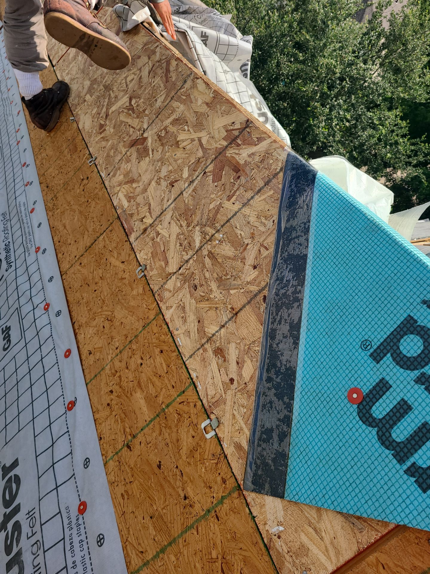 Roof Repair Friendswood by Roof Repair Company