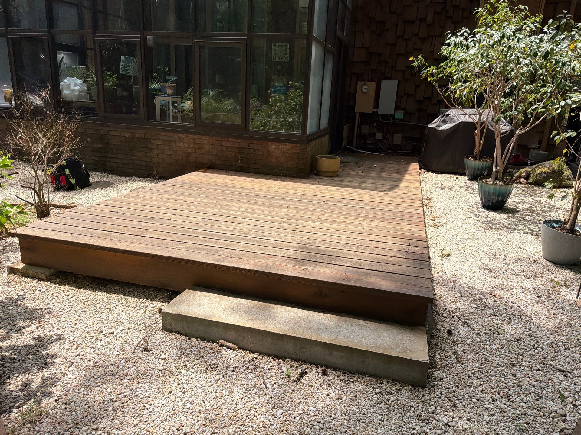 Deck using Wood Sealant by DuraSeal