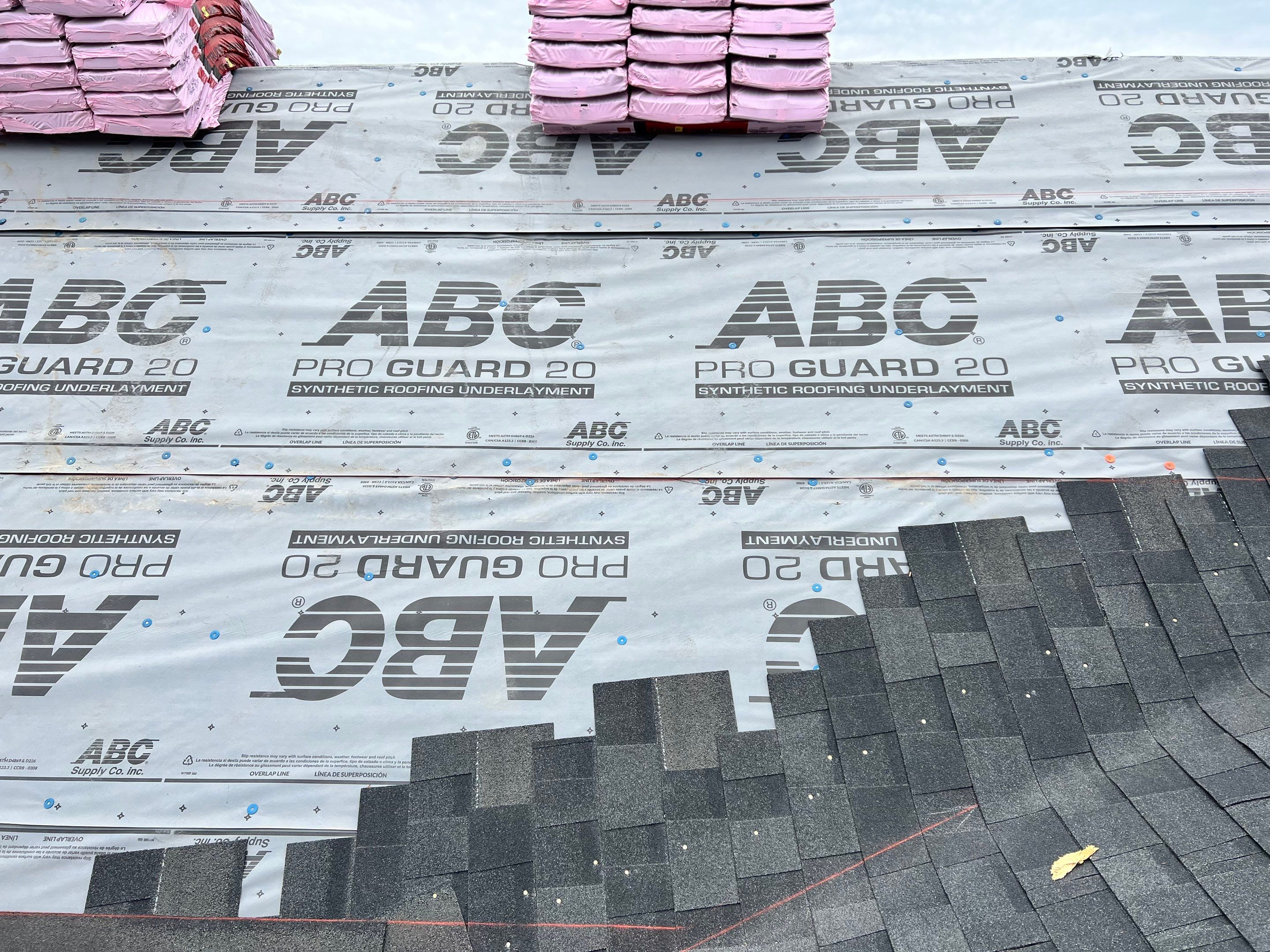 New Home Construction using Owens Corning 30 year Architectural Shingles by Premier Roofing and Contracting