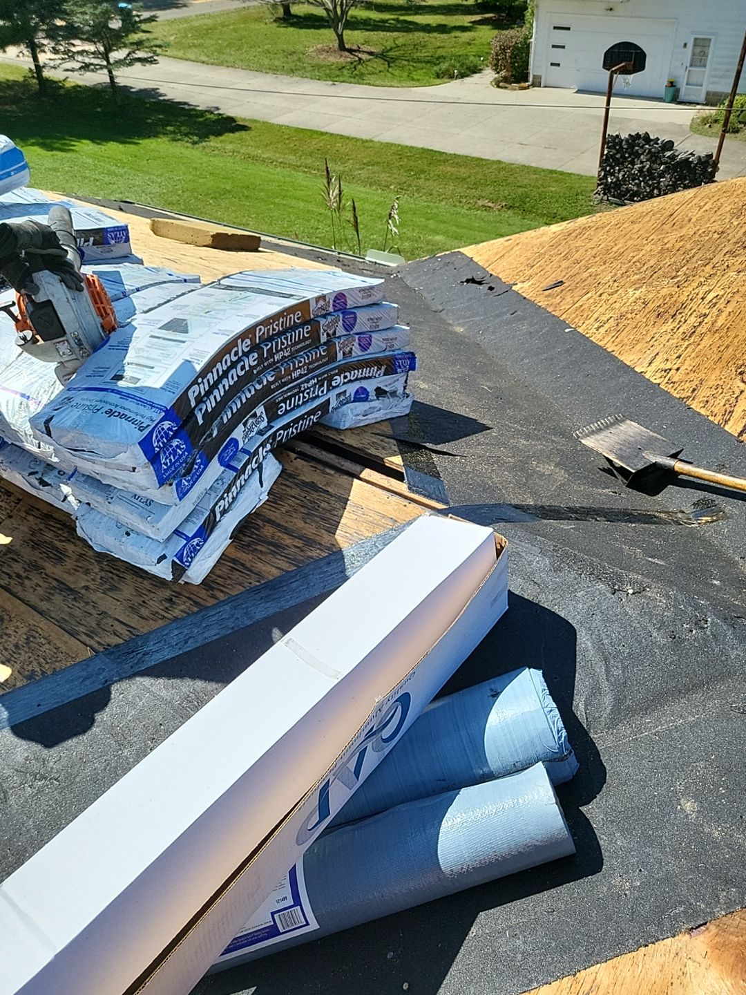 ATLAS PINNACLE COLOR: MORNING HARVEST by Eagle Eye Roofing