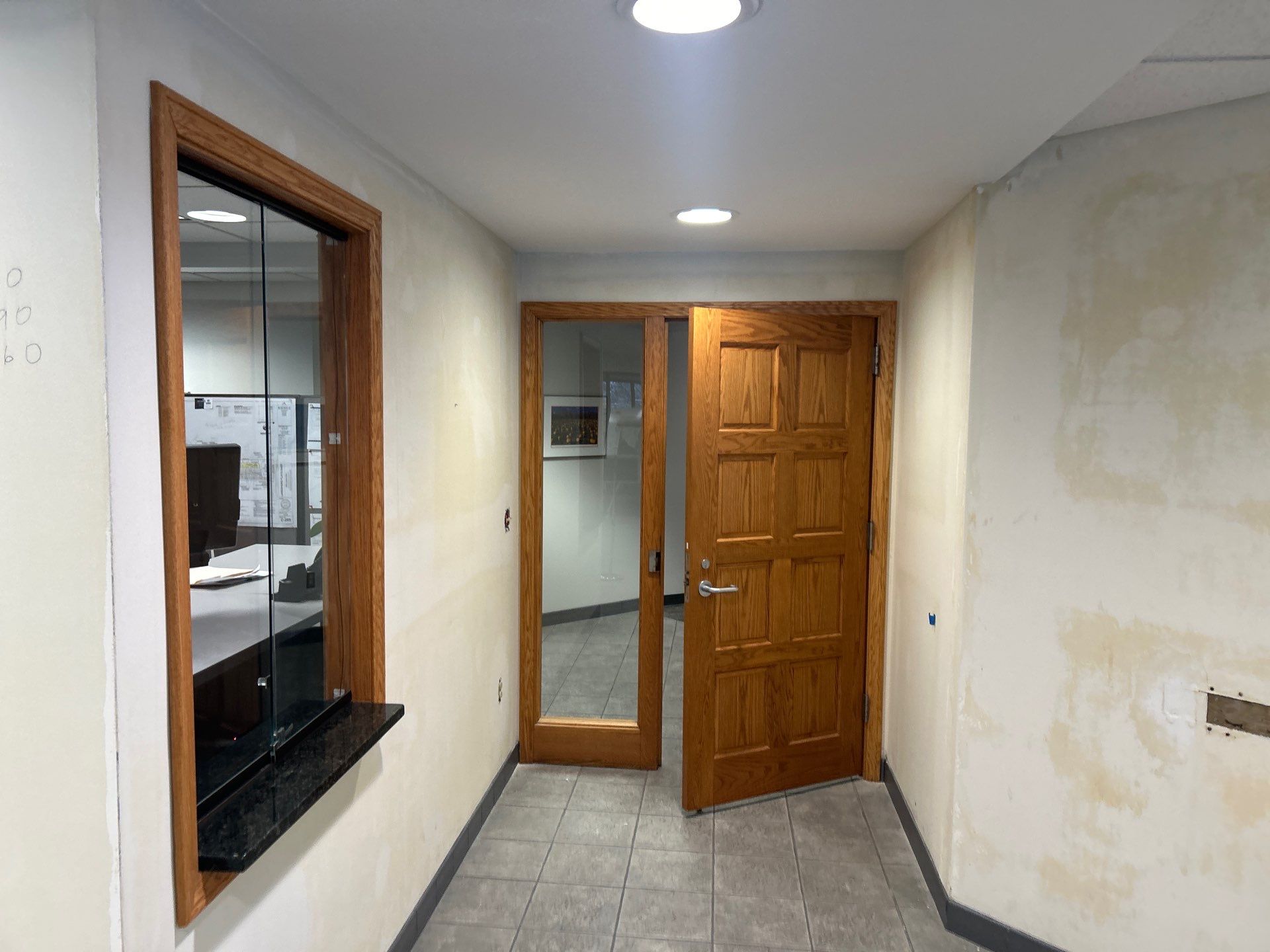 Wallpaper removal and Painting by Gordon Painting
