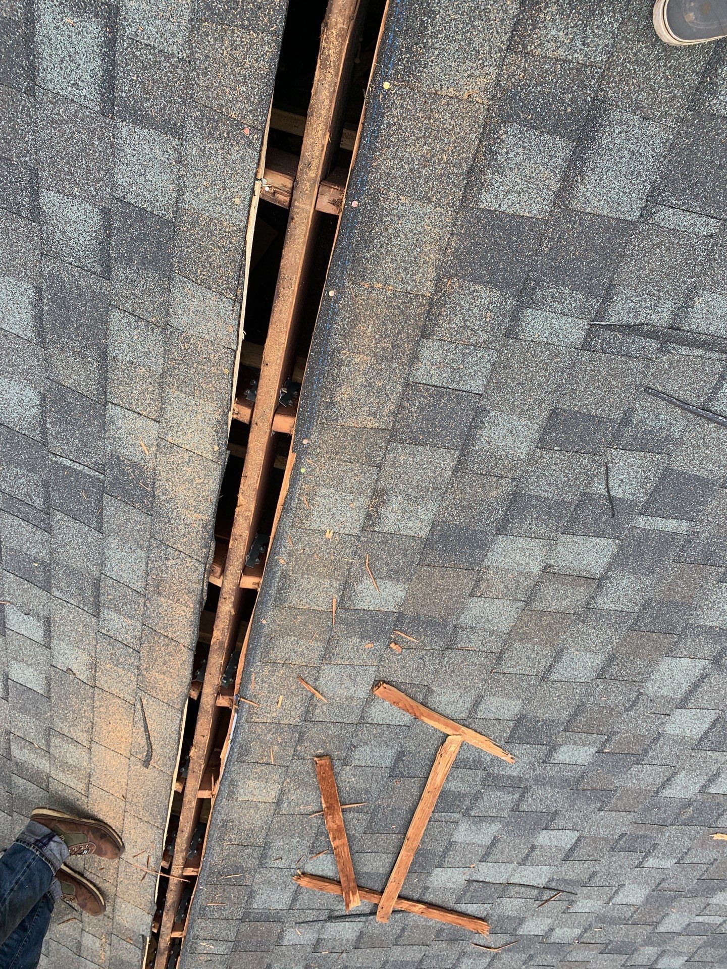 Roof Replacement using CertainTeed Landmark by 180 Contractors