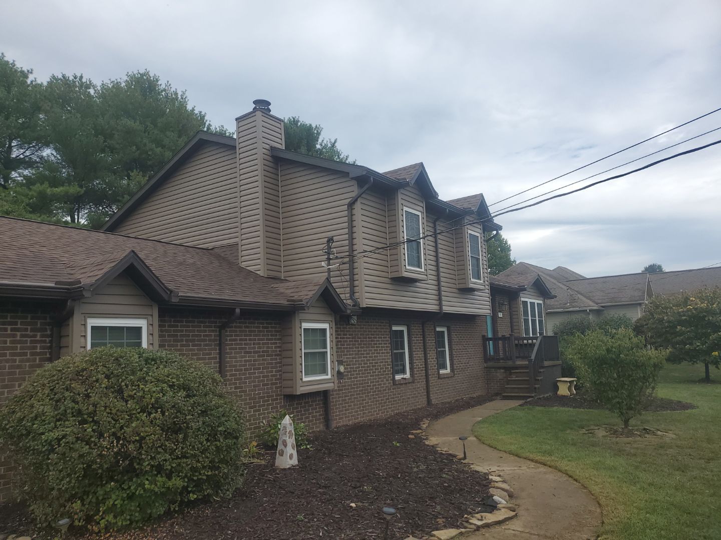 Siding Installation using Vinyl Siding by Rainstoppers Roofing