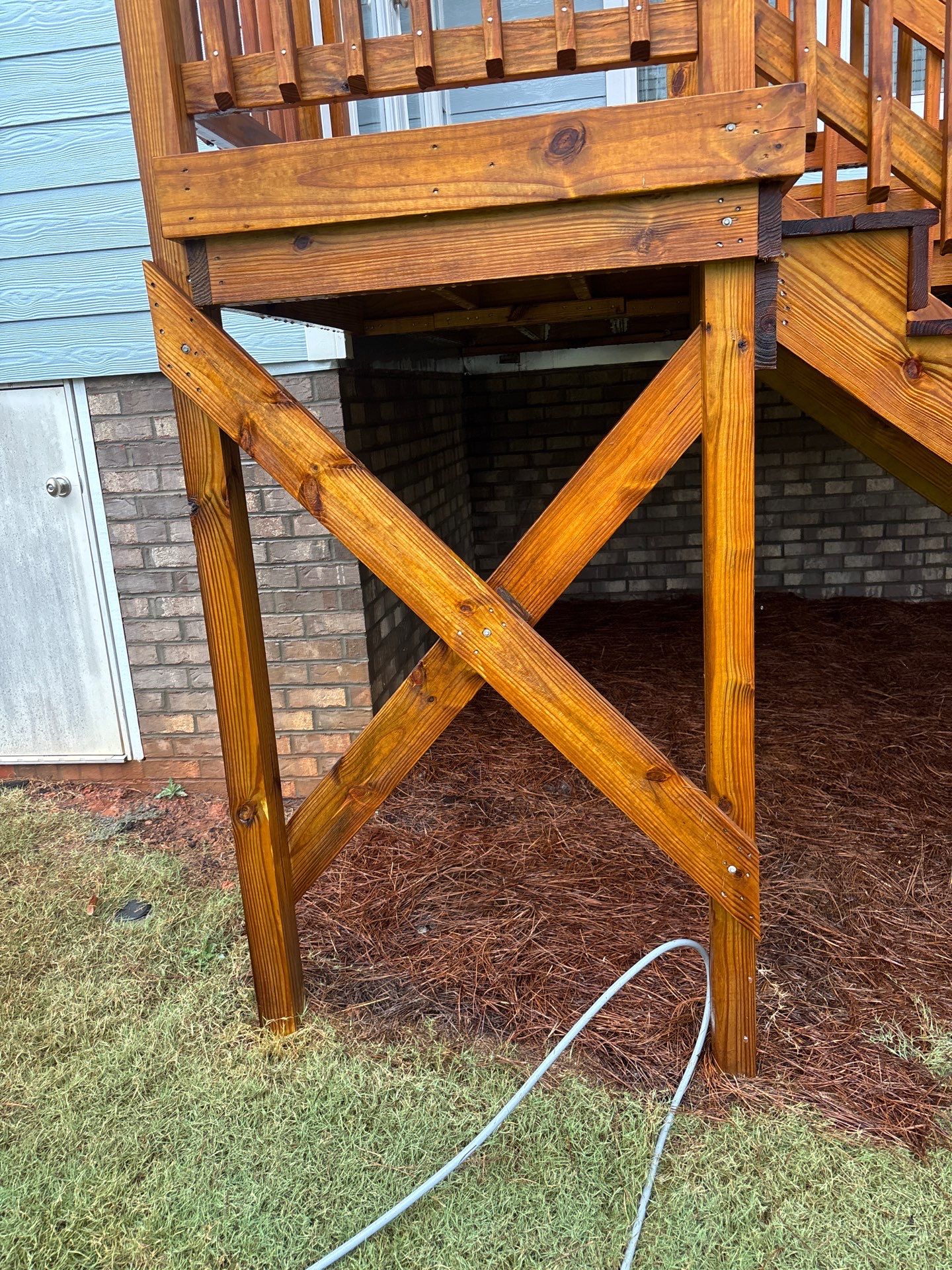 Wood Deck using Wood Sealant by DuraSeal