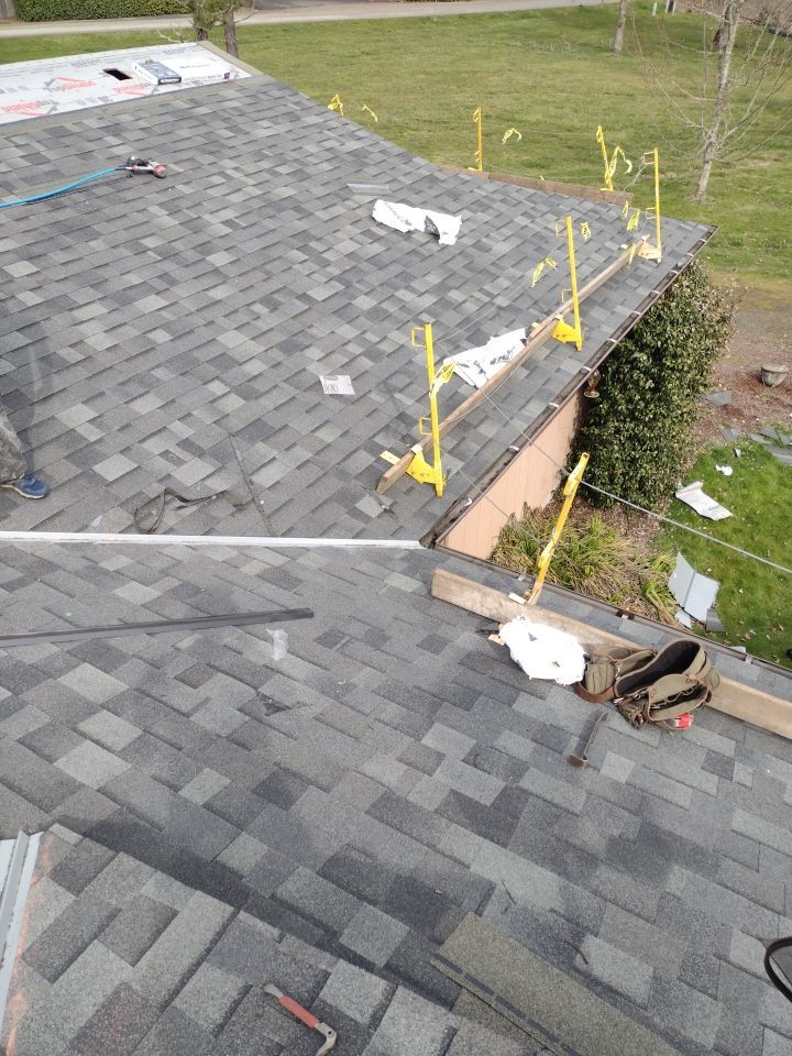 Residential Re-Roof in Lebanon Oregon by Orezona Building & Roofing Company, Inc.