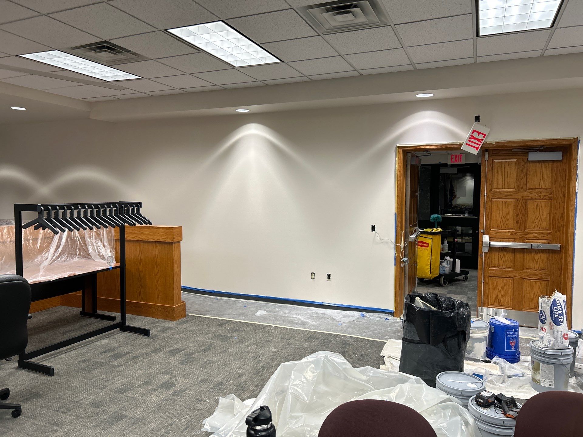 Wallpaper removal and Painting by Gordon Painting