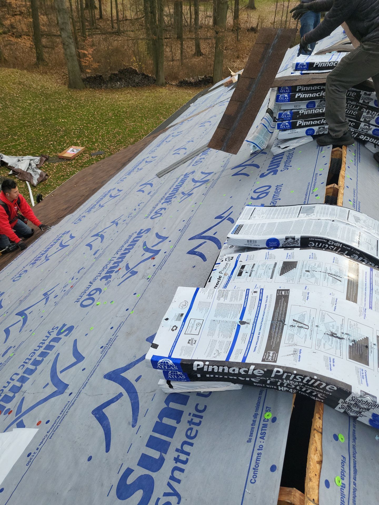 ATLAS PINNACLE COLOR: BURNT HICKORY DRIP EDGE: ROYAL BROWN by Eagle Eye Roofing