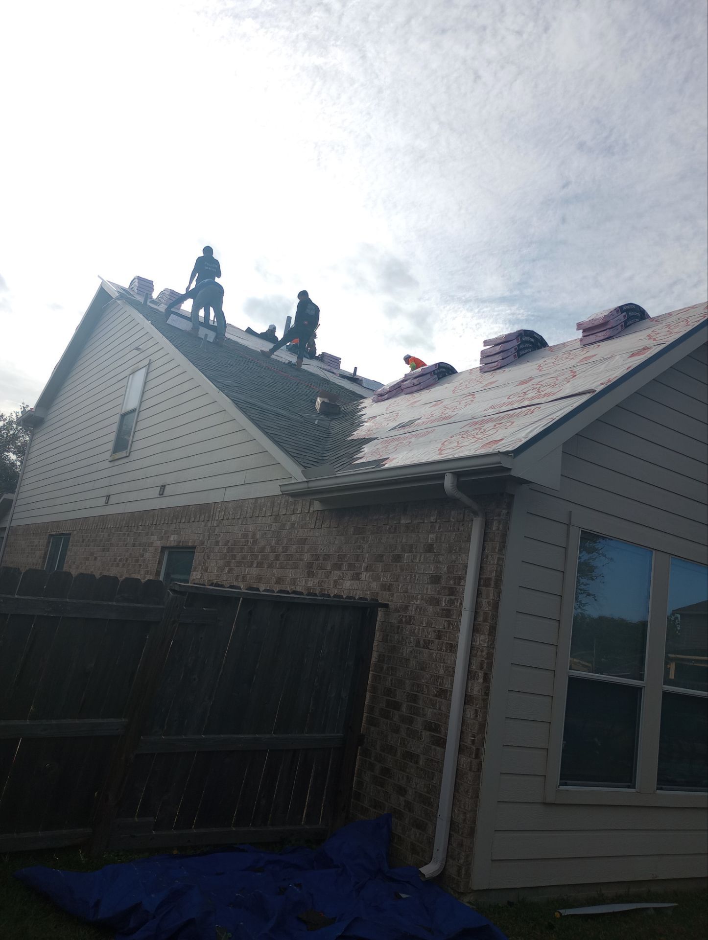 Residential Roofing Installation using Owen's Corning Duration (Lifetime) Shingles by Roof Repair Company