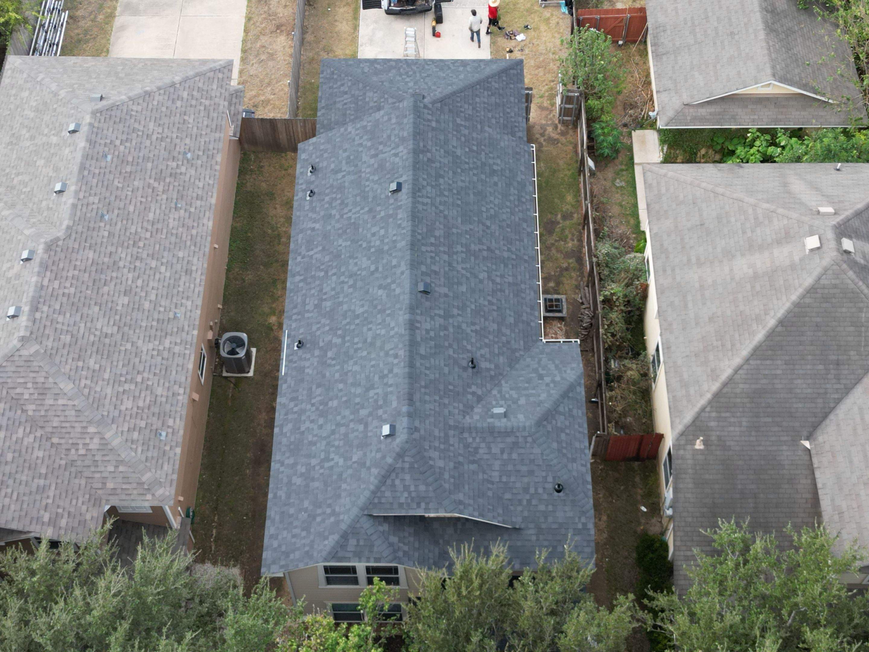 Onyx Black - TruDefinition Duration by RoofsOnly.com