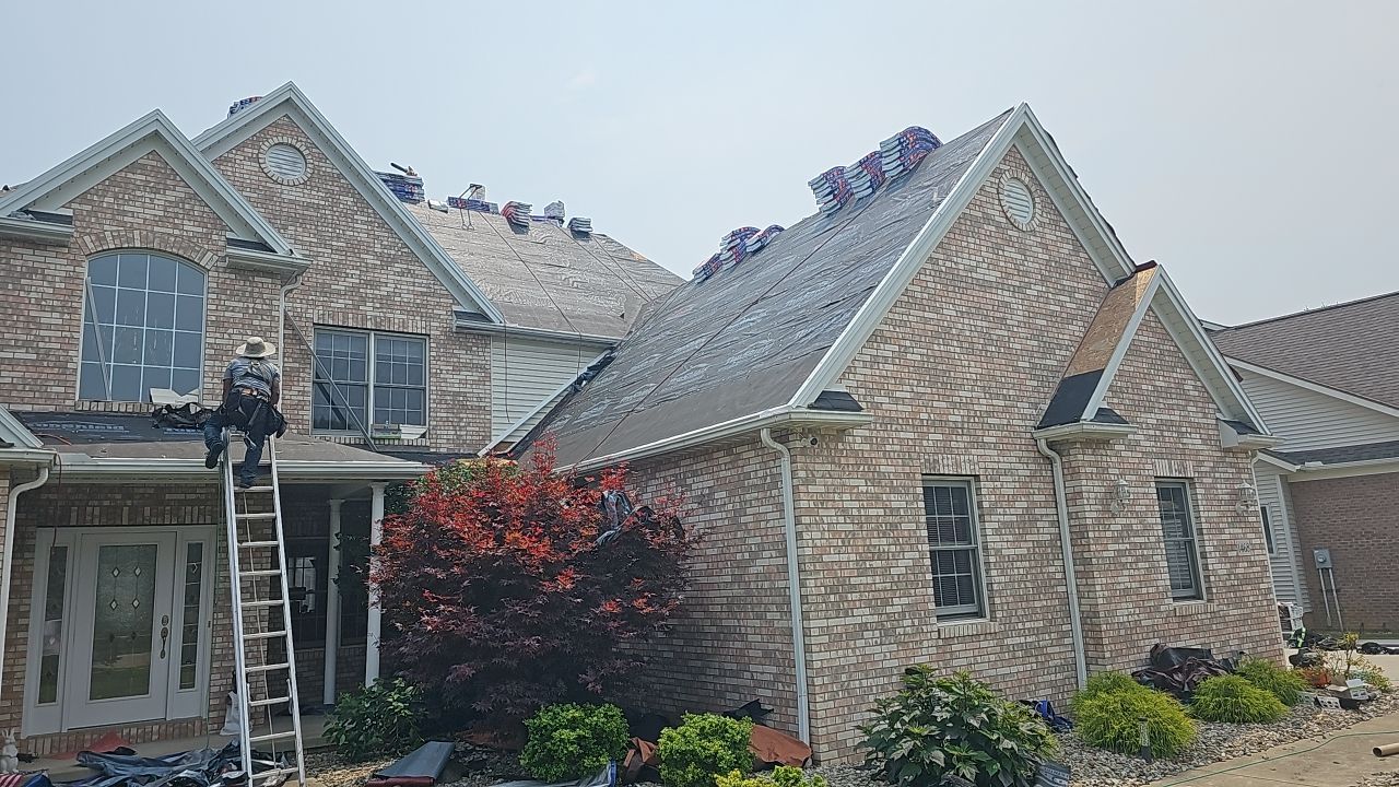 GAF Timberland Color: Pewter Gray by Eagle Eye Roofing