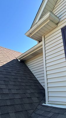 Turtle Shell gutter protection installation in Naperville, IL 60564, photograph 3