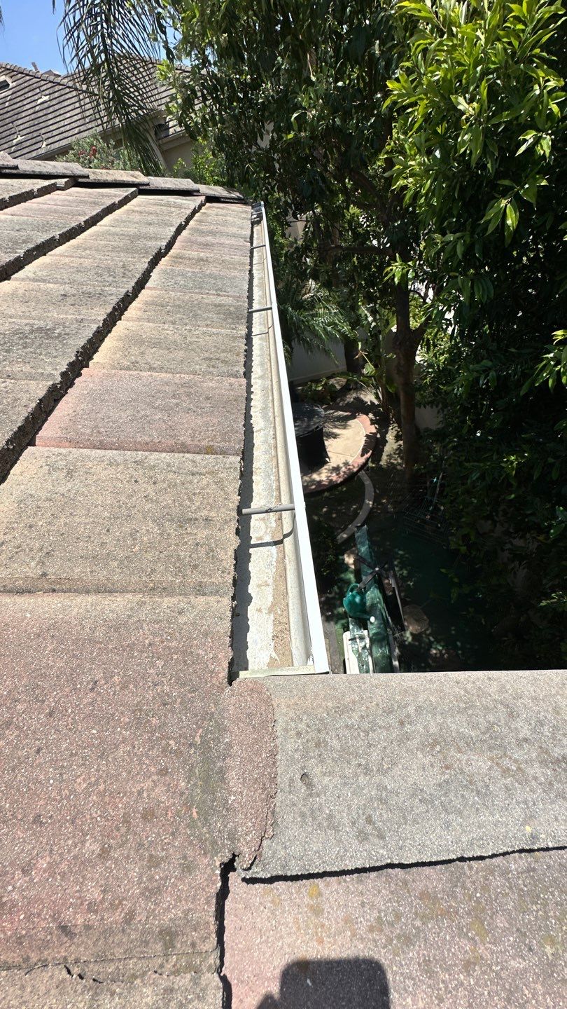Gutter cleaning in Irvine, CA by Property Cleaning Experts, LLC