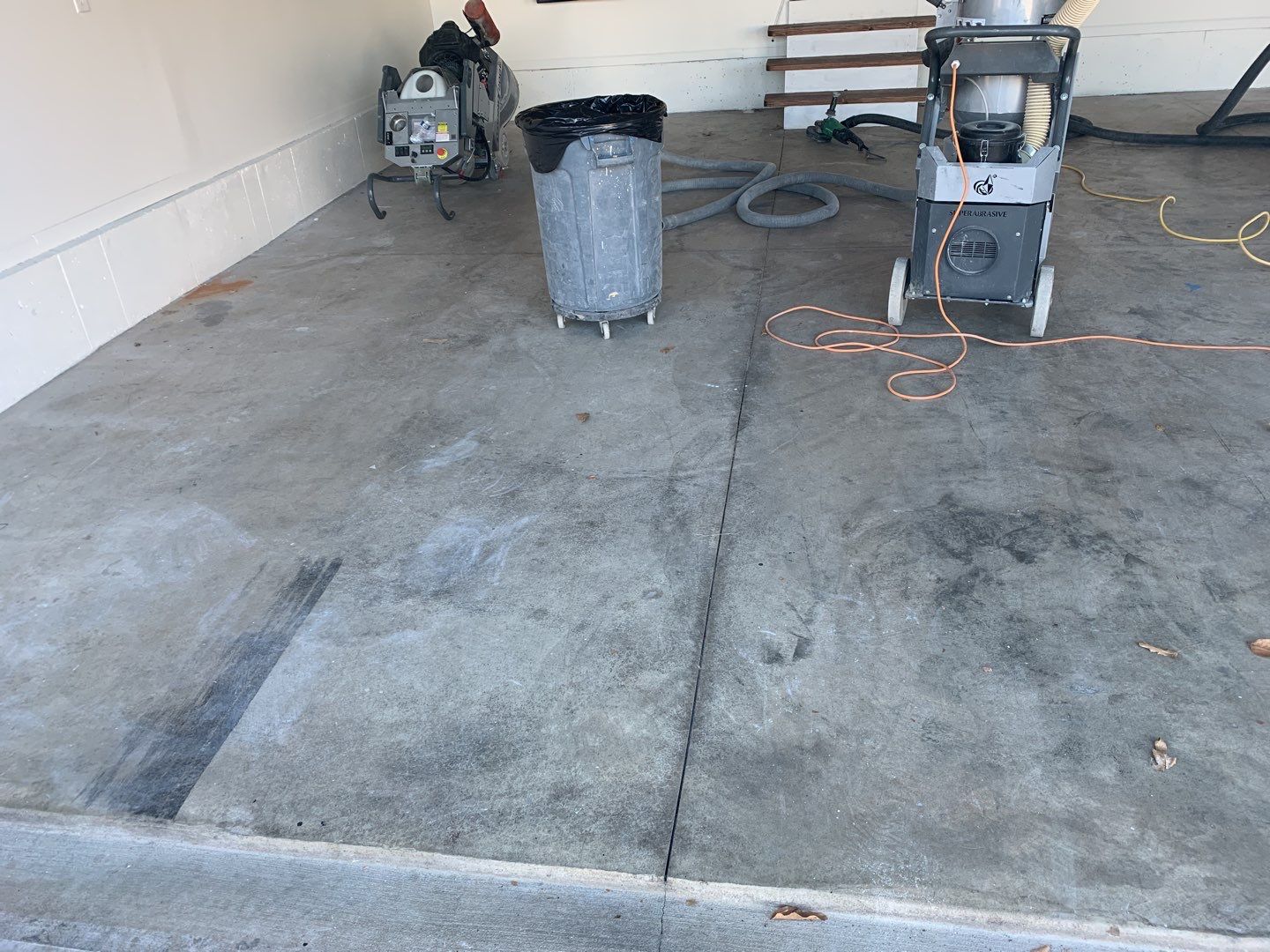 Garage using Domino  by Select Painting, Coatings & Garage Cabinets