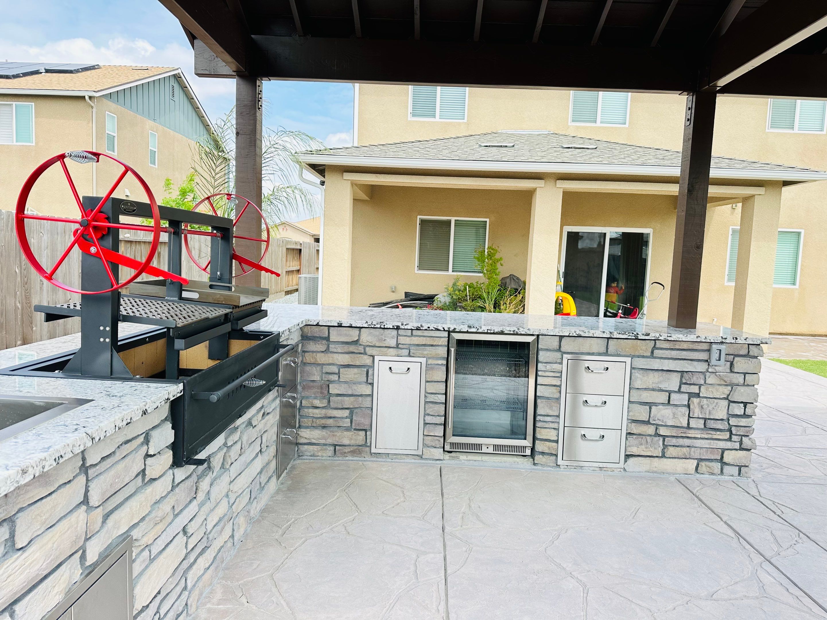 Project in Madera by SAVING PRO LANDSCAPING INC