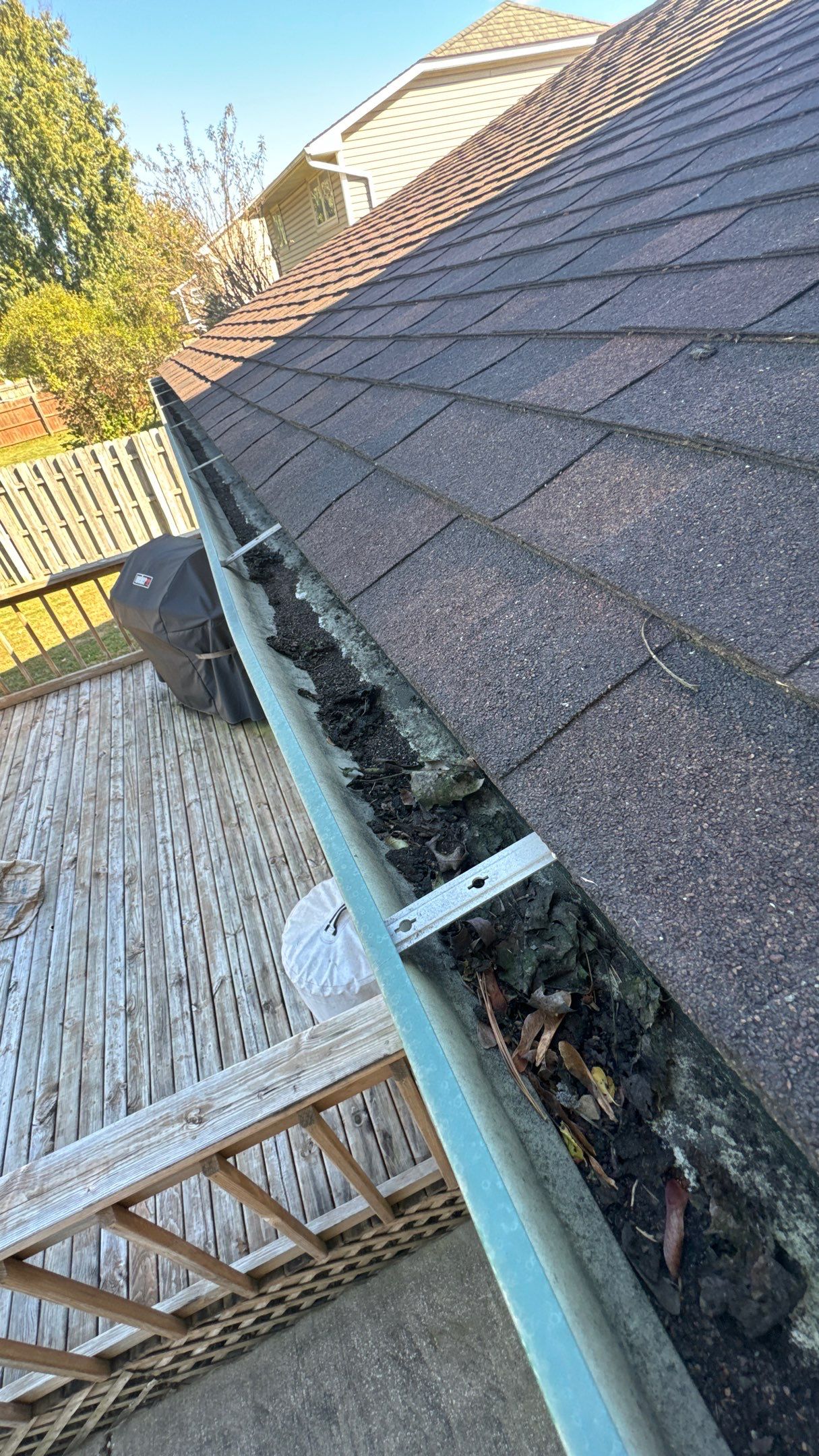 Roof Replacement using Owens Corning Brownwood by 180 Contractors