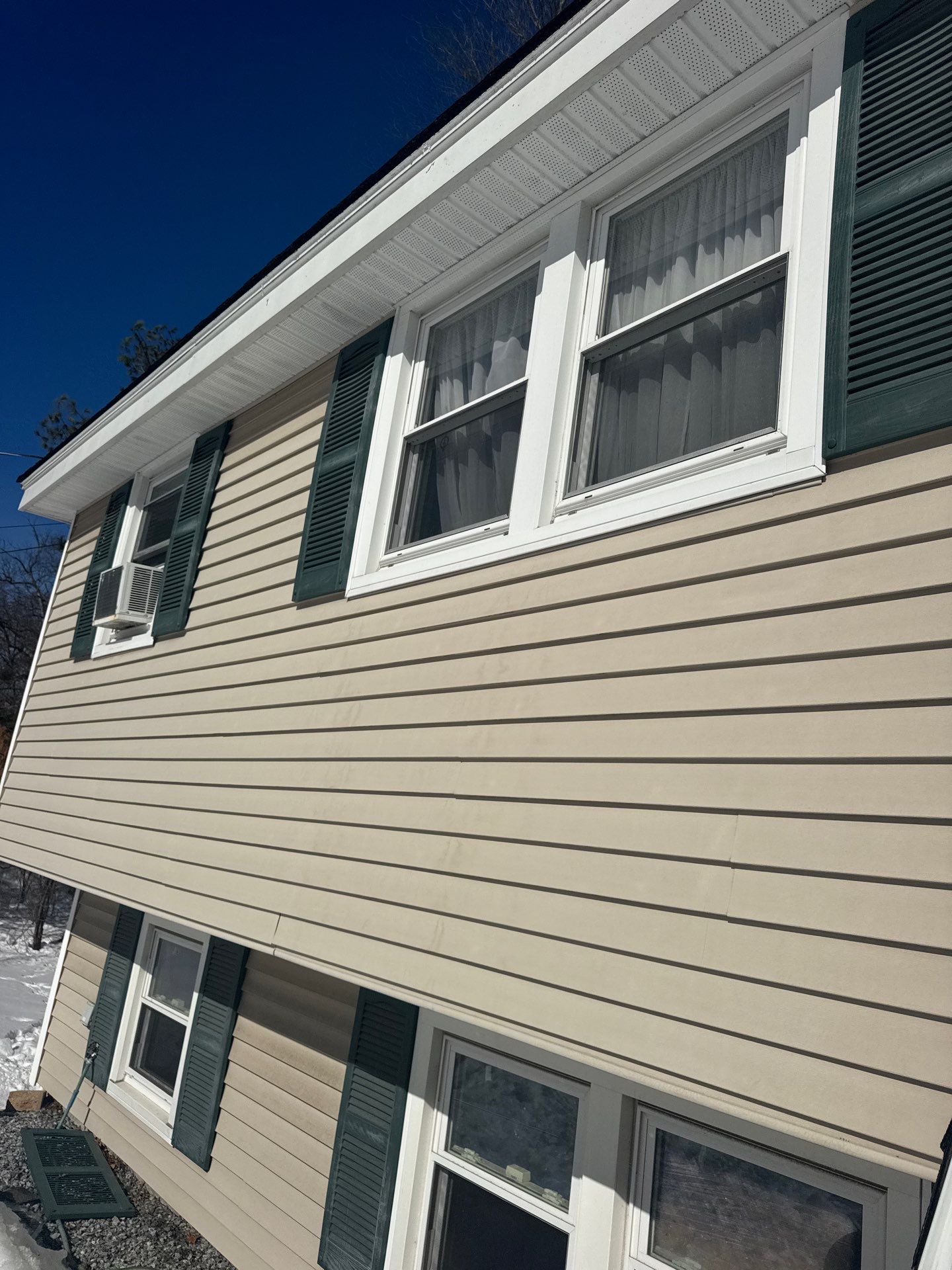 Ice Dam Removal & Snow Removal in Tewksbury, MA by Mighty Dog Roofing of Greater Middlesex County