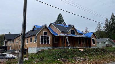 Residential Roofing Installation using GAF Charcoal HDZ