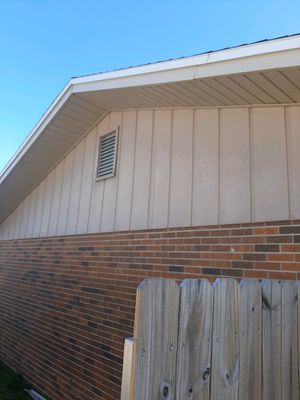 Soffit and Fascia Installation Using Vinyl Soffit