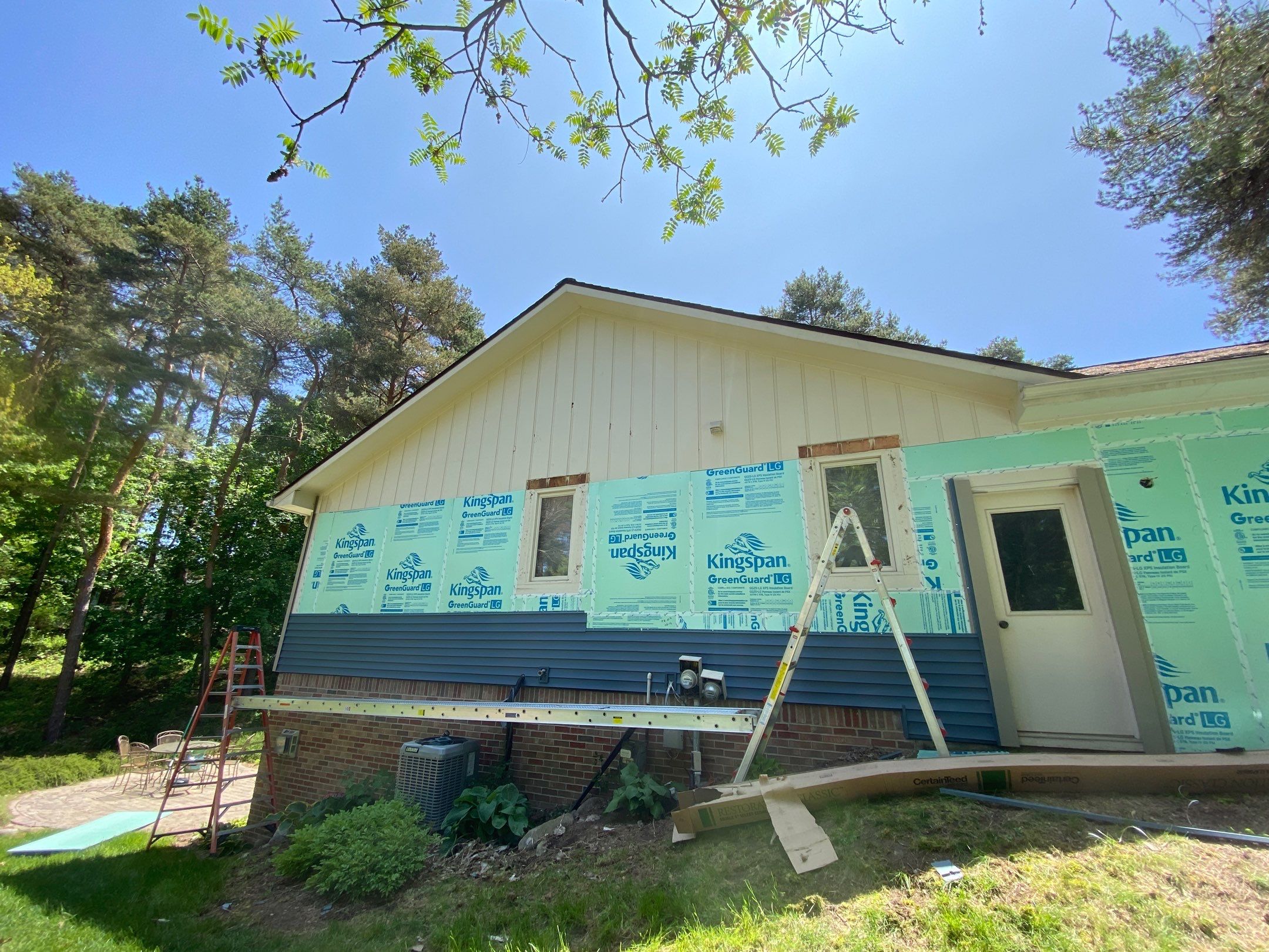Siding Replacement using CertainTeed Restoration Classis D4 by 180 Contractors