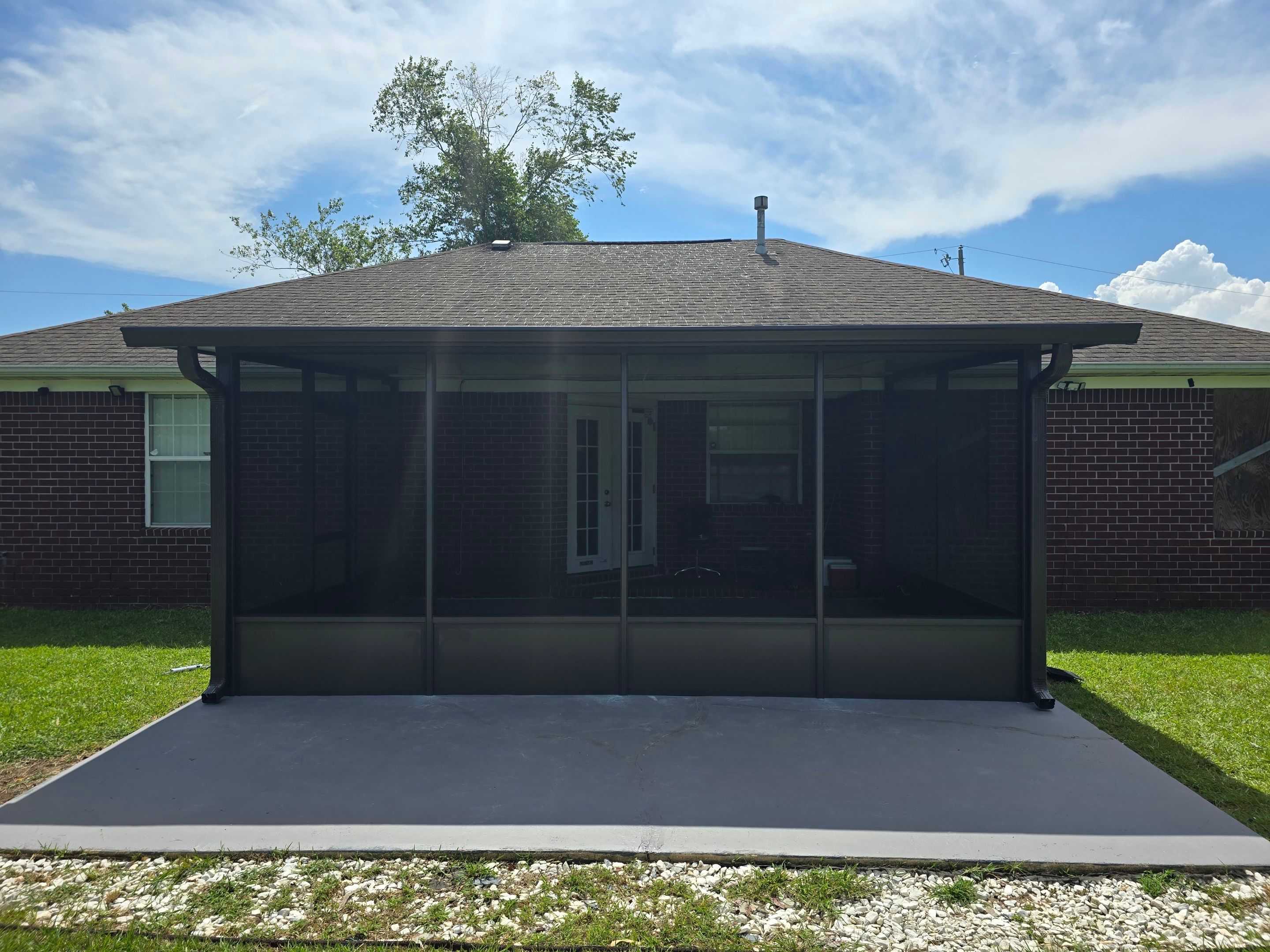 Screen Room Using Colorbeam by Titan Sunrooms