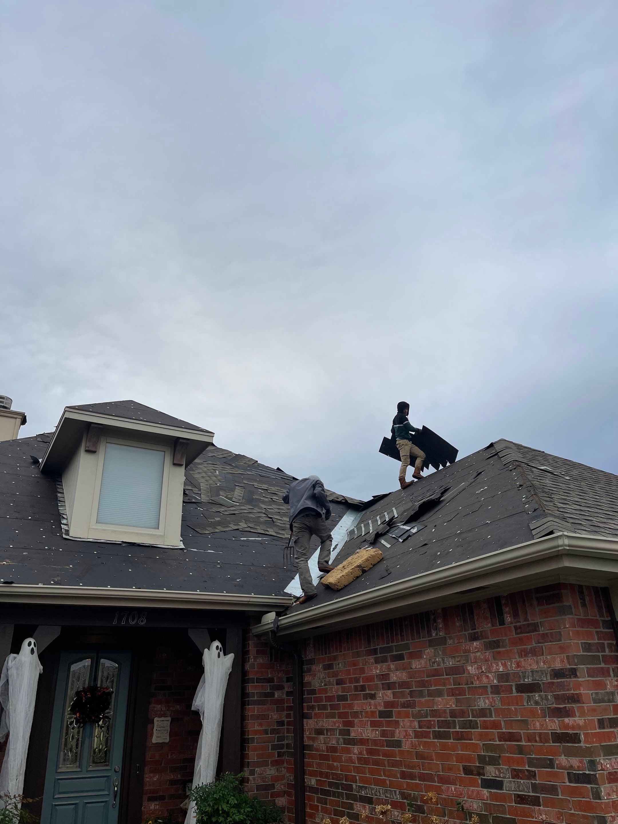 Residential Roofing Installation using Malarkey by Frontline Roofing and Construction