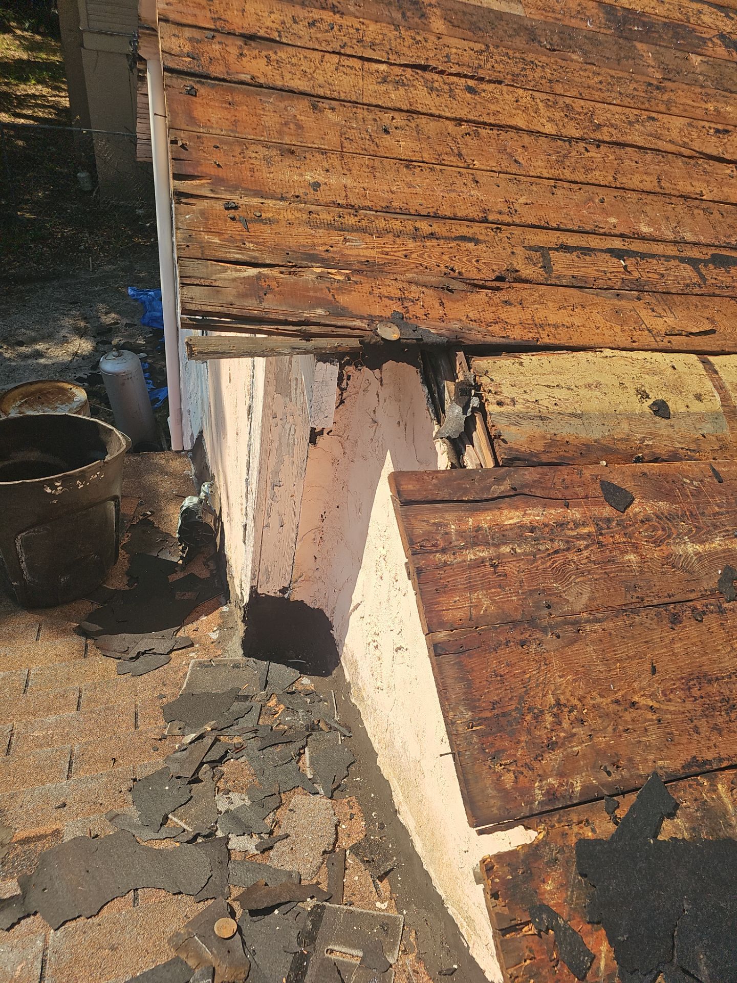 Project in St. Petersburg 33705 by Mitchell Roofing Company LLC 