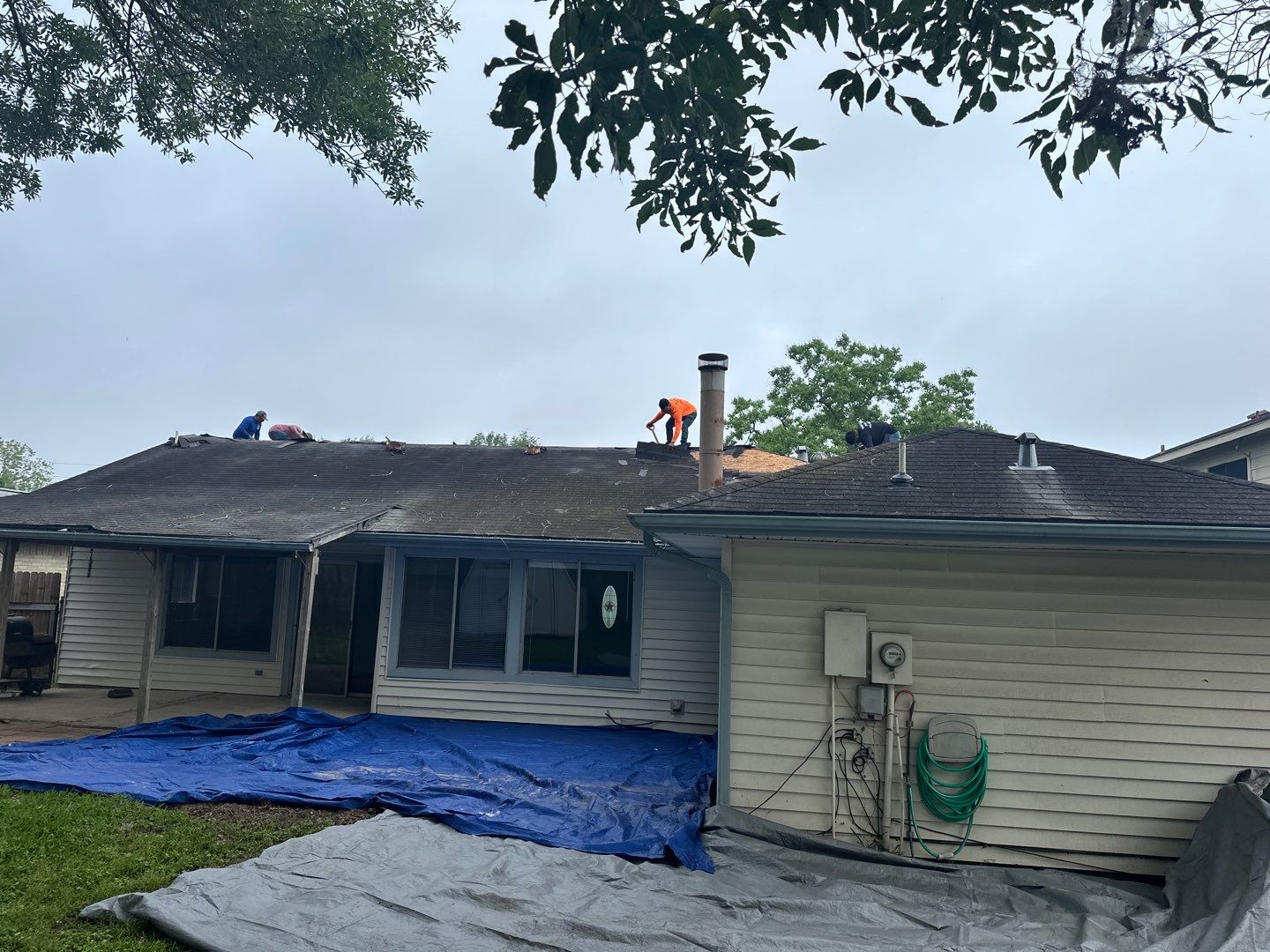 Residential Roofing Installation using Owen's Corning Duration (Lifetime) Shingles by Roof Repair Company