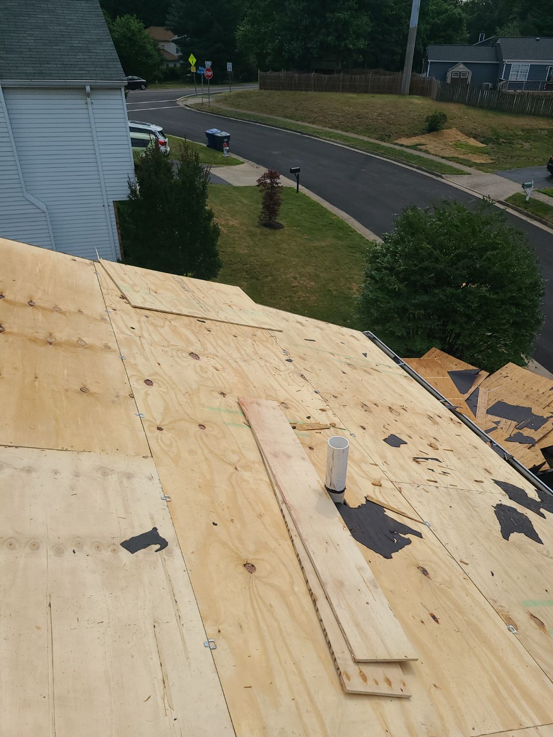 Falls Church: CertainTeed Landmark Pro Designer Shingles in Max Def Pewterwood by RM Banning, Inc.