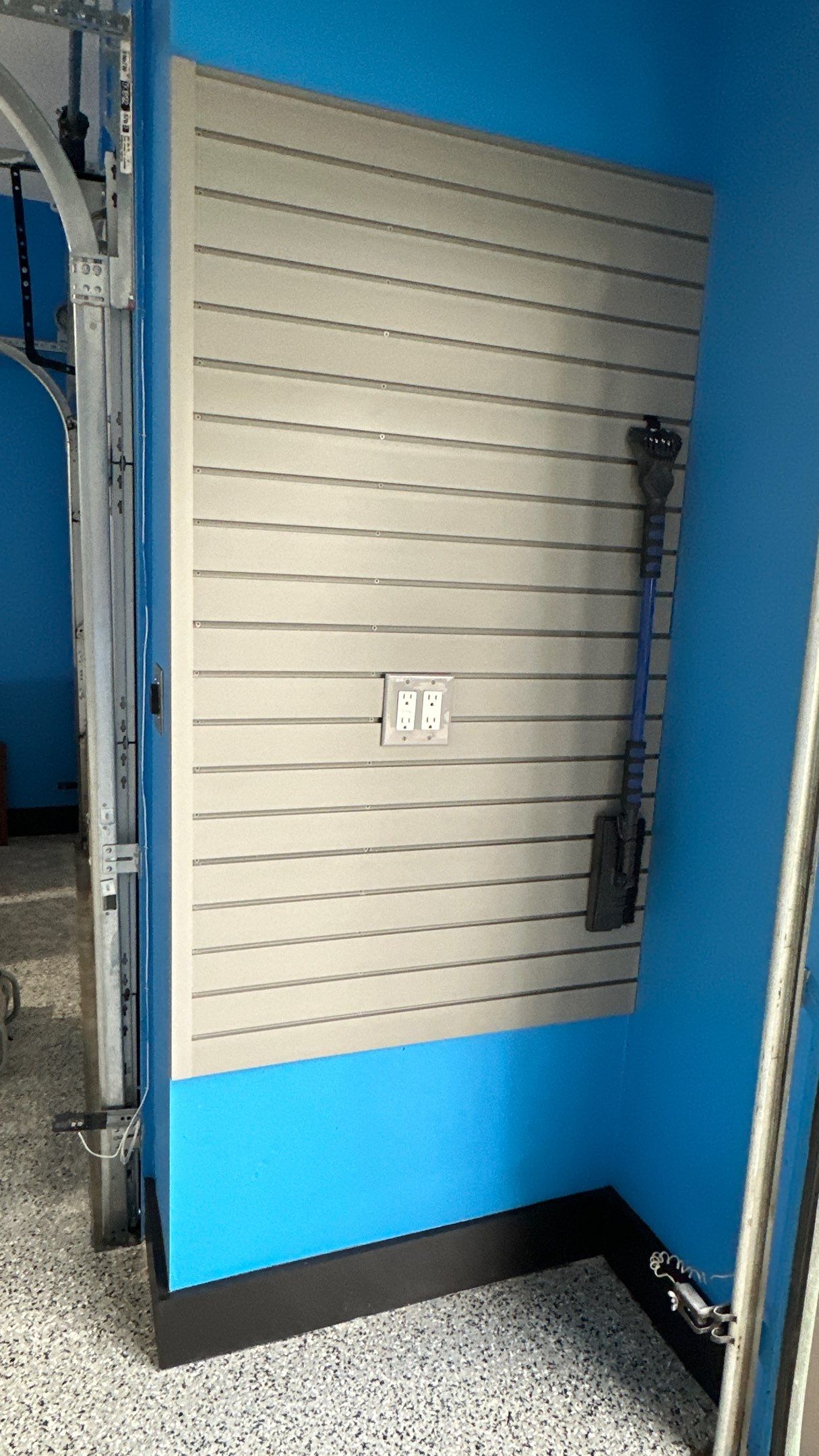 Pari S. added Slotwall to their garage by Banner Garage