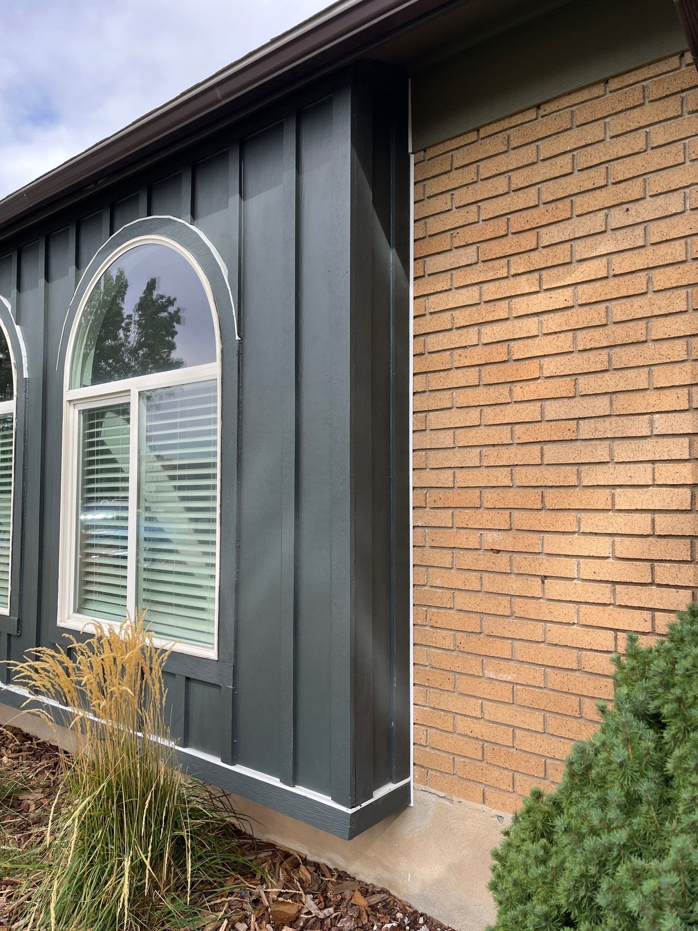 Salt Lake City | Hardie Upgrade & Custom Arched Window Trims | Iron Gray by Ideal Siding Utah