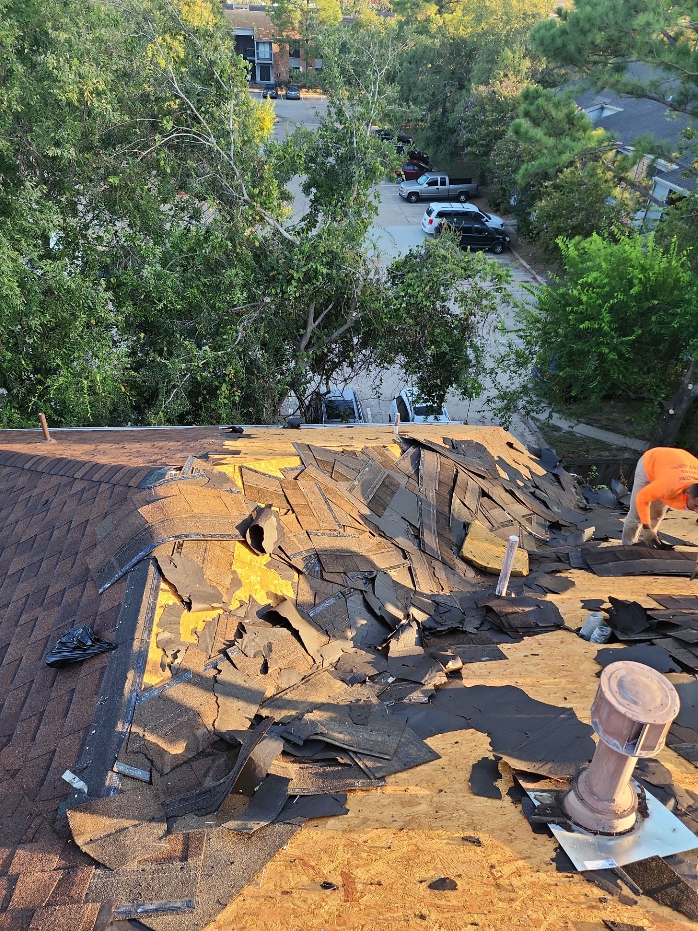 Residential Roofing Installation using Owen's Corning Duration (Lifetime) Shingles by Roof Repair Company