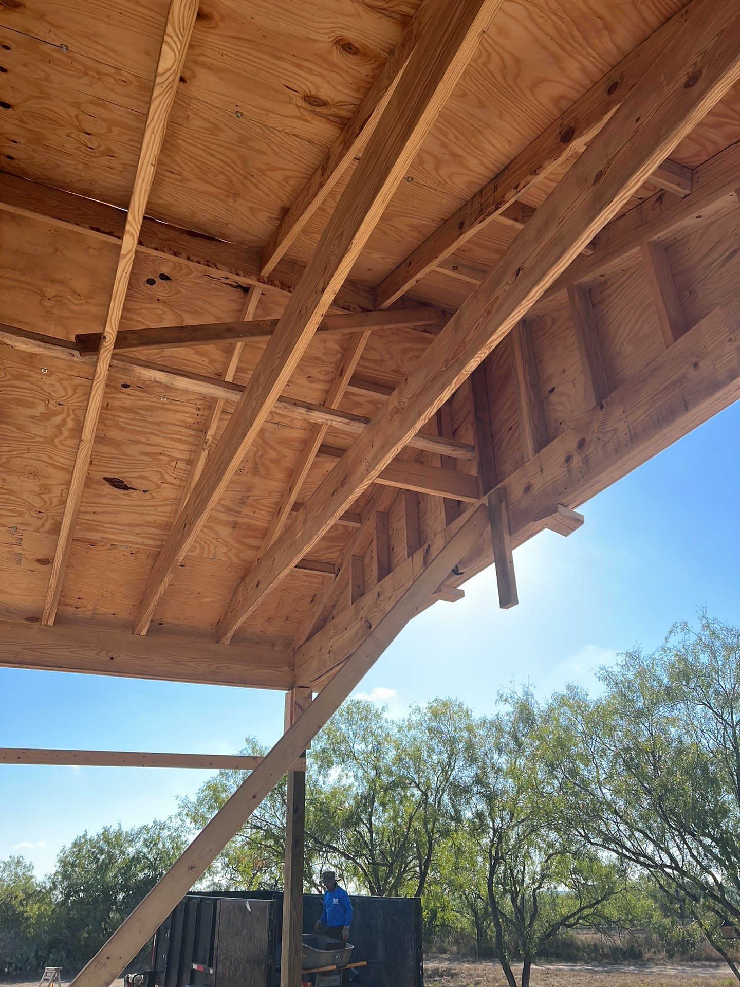 Front Porch Sitt'n by Bayfront Roofing and Construction