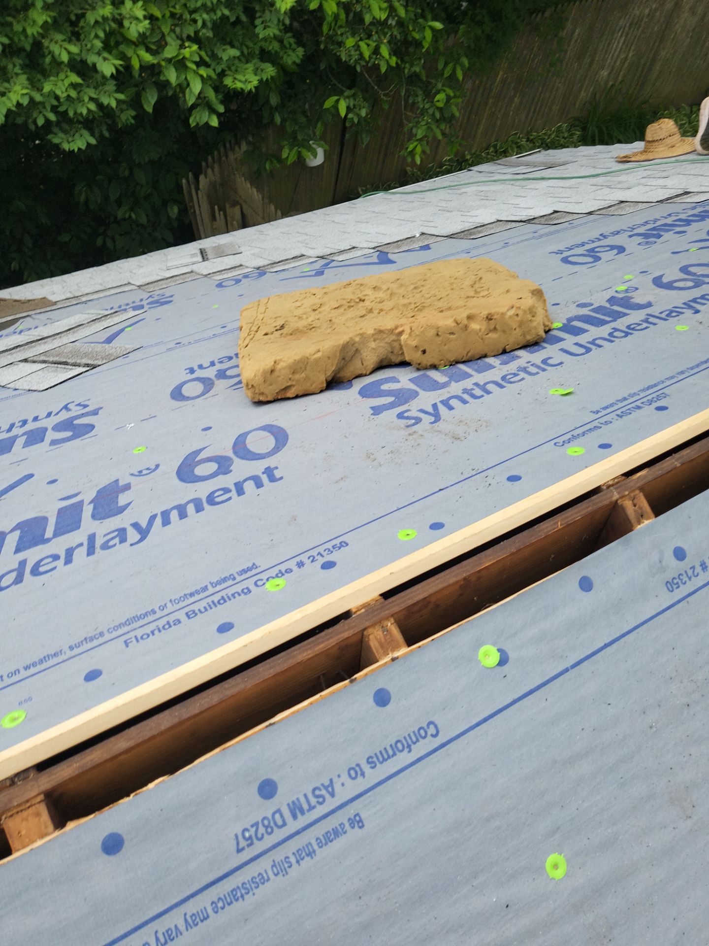 Atlas Pinnacle, Color, Oyster Shell, Drip Edge, Color, White by Eagle Eye Roofing