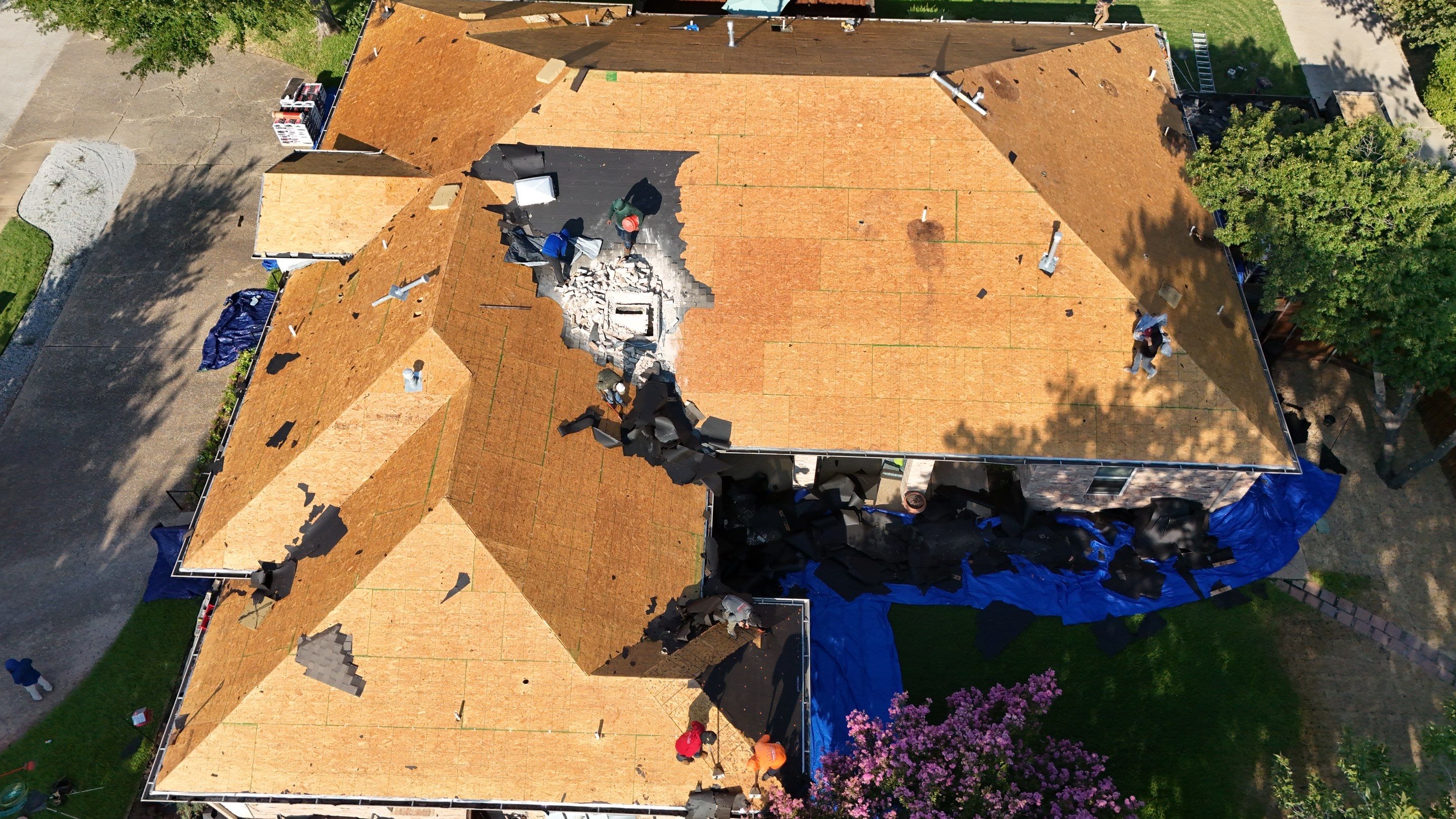 Full Roof Replacement in Dallas Featuring Tamko Titan Weathered Wood Shingles by Armor Roofing | Exteriors