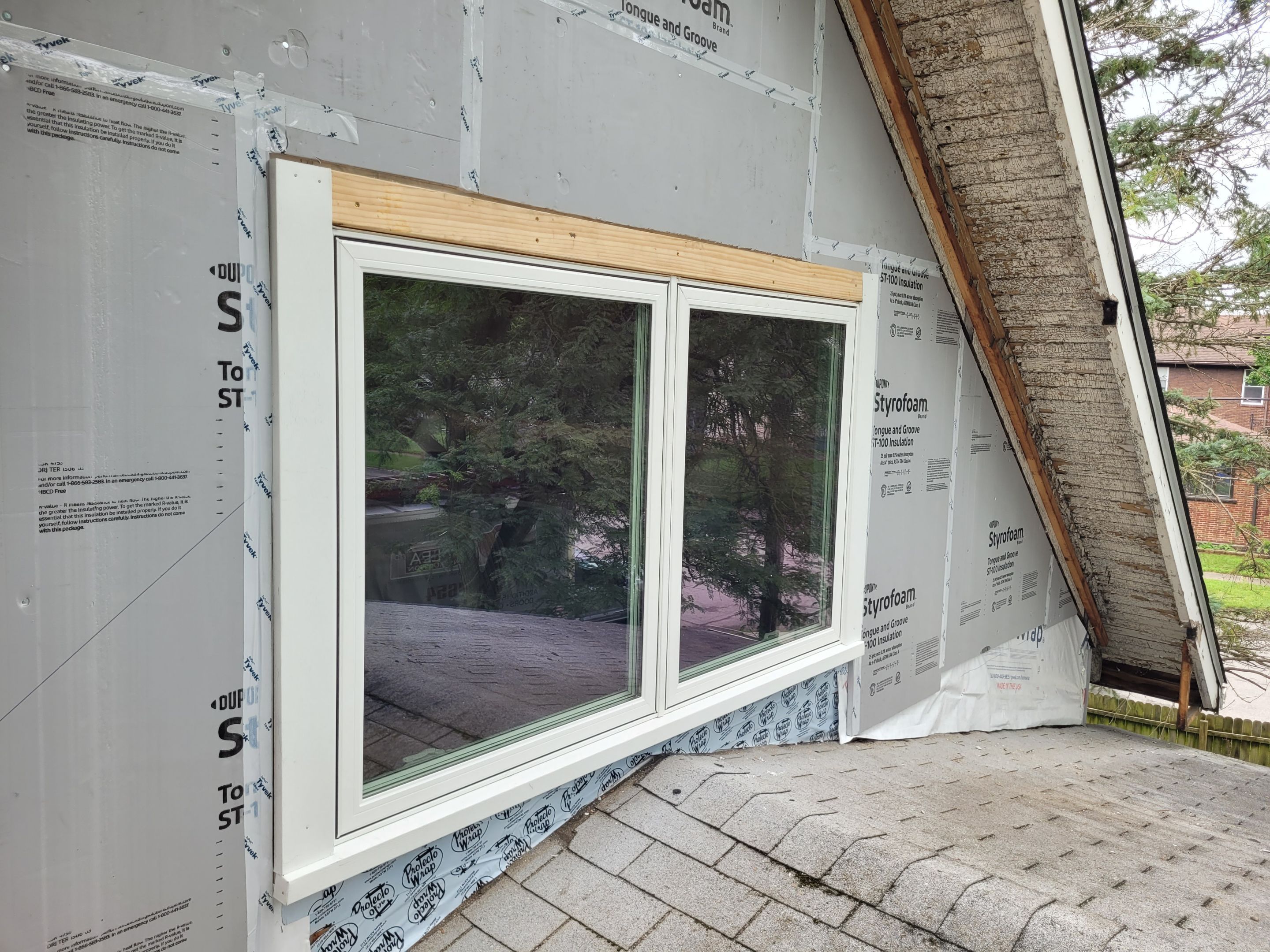 Exterior Siding and Window Replacement by Ivy Lea Construction