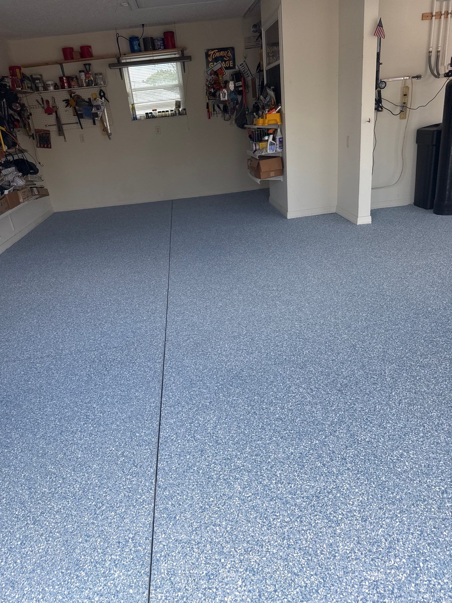Garage, Drivewat, and Sidewalk in Landshark and Tidalwave by Innovative Concrete Coatings 