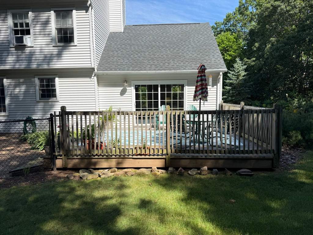 Deck replacement using Trex lineage Rainier and Black and White Transcend railings by DiGiorgi Roofing and Siding Inc