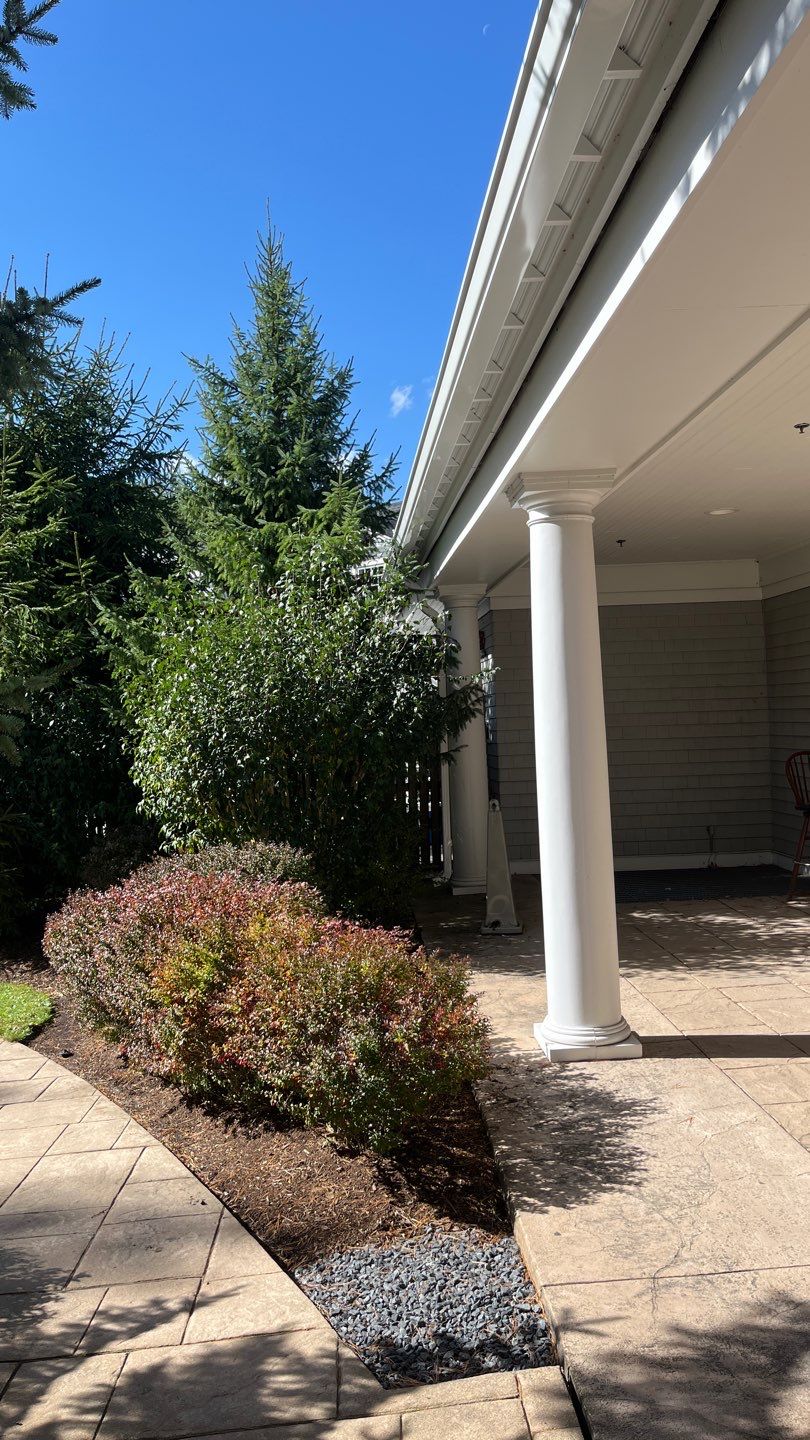 Gutter Installation using 6" K-Style Aluminum Gutter at Pine Hills Golf Course by Gutter Pro Enterprises