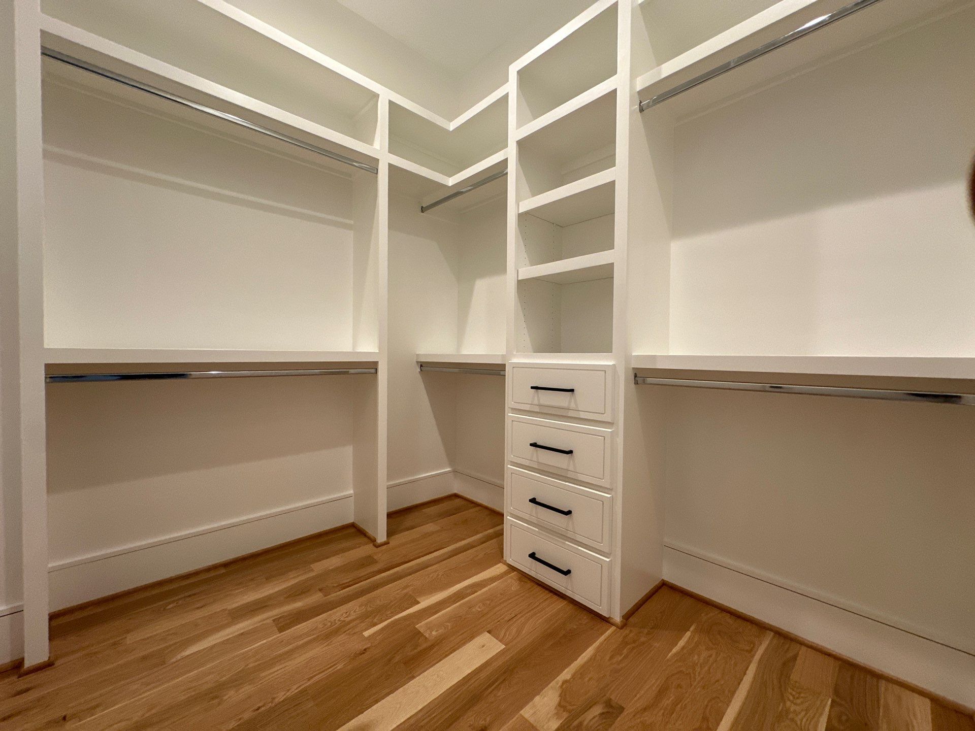 Interior Paint and Flooring in Nashville by Music City Improvements