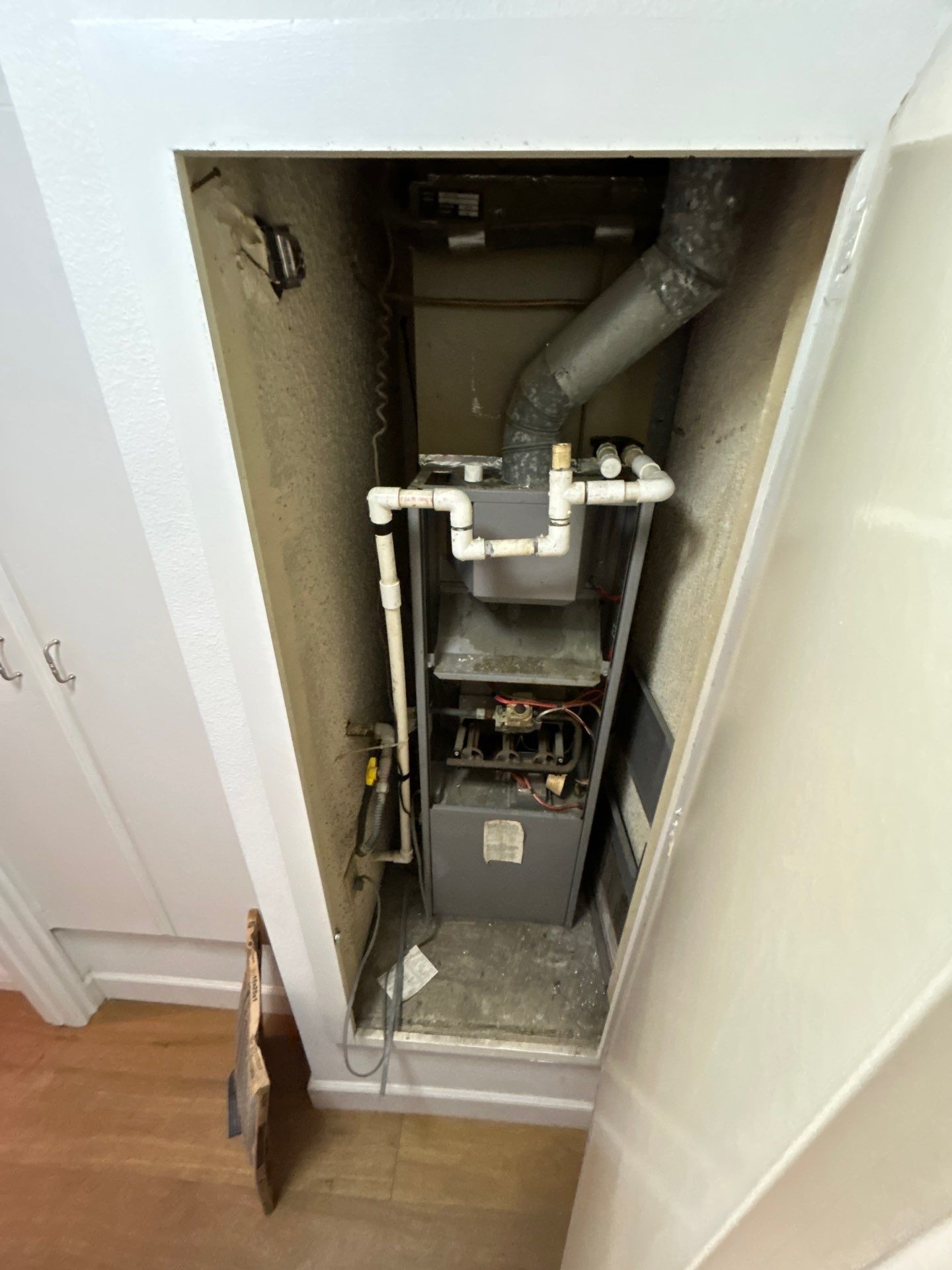 Furnace and Air Conditioning Replacement in Huntington Beach by Big Wave Heating & Air Conditioning 