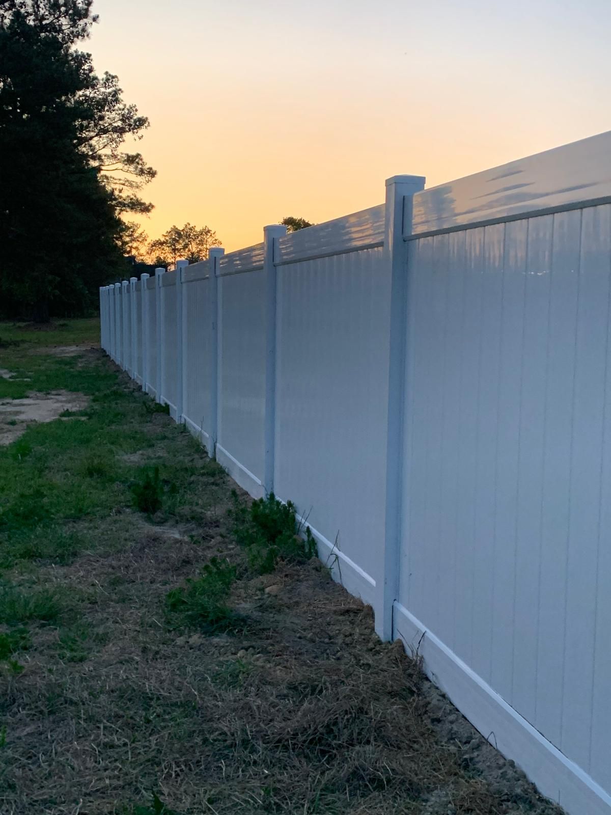 Hamilton Vinyl Privacy Project in Cameron by Superior Fence and Rail
