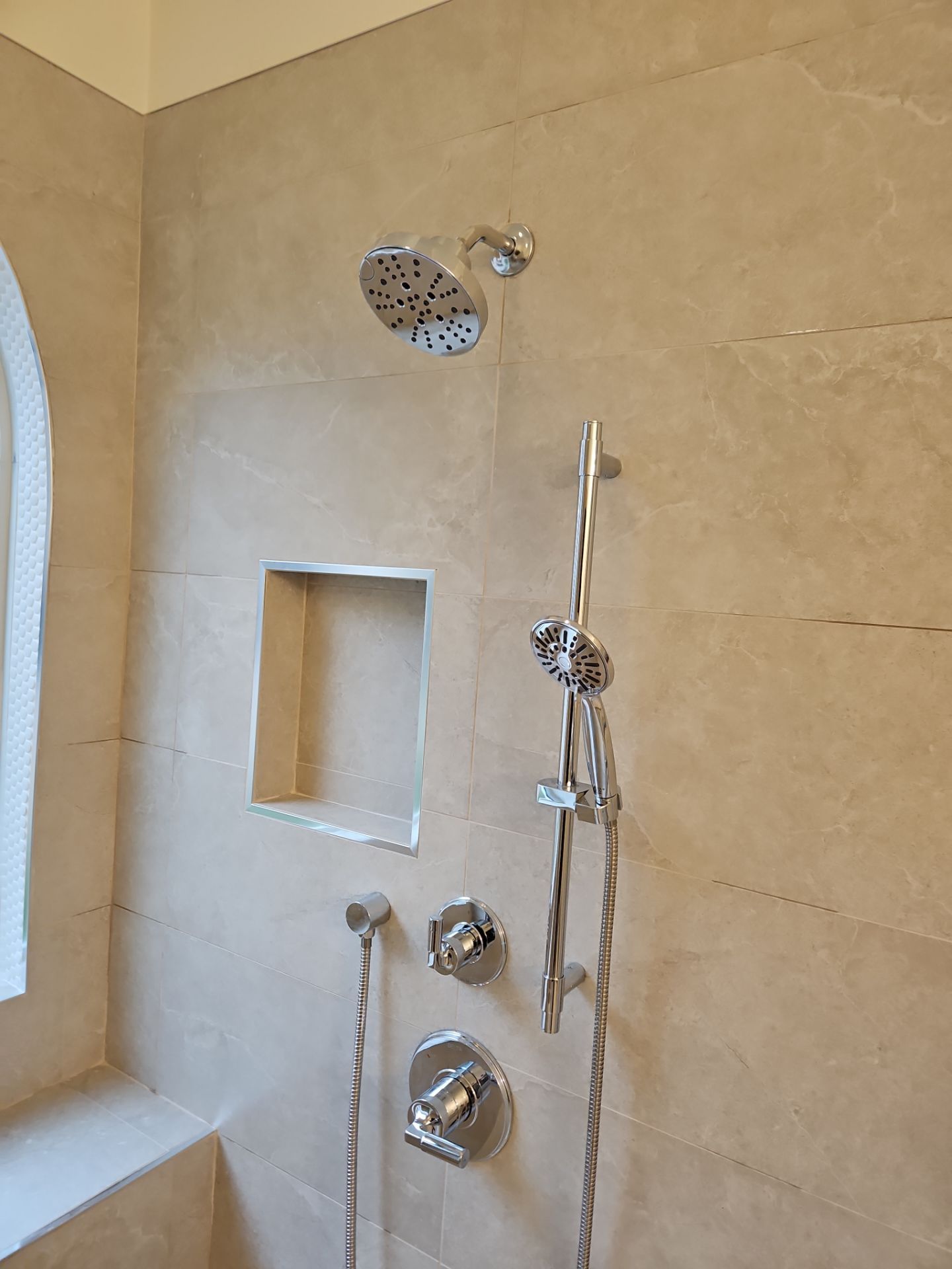 Zero Entry Shower by SLM General Contractors & Roofing