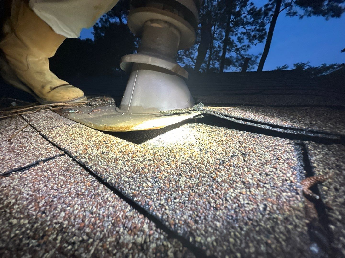 Hail Damage using Owen's Corning Duration (Lifetime) Shingles by Roof Repair Company