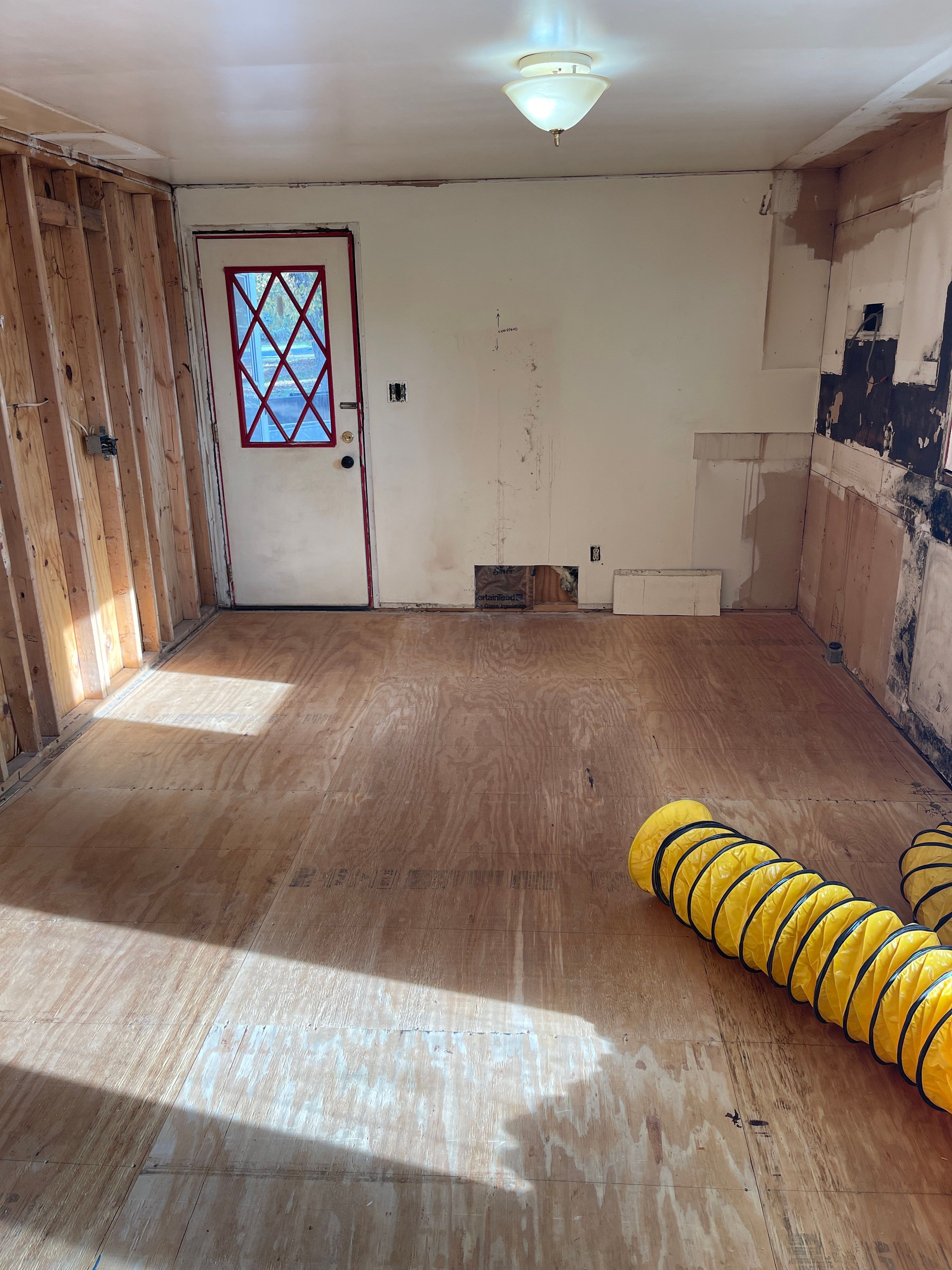 Angeline Kitchen by Integrity Tile and Home LLC