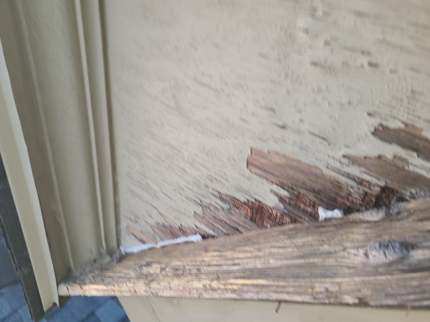 Alexandria: CertainTeed Landmark Pro Designer Shingles in Max Def Georgetown Gray by RM Banning, Inc.