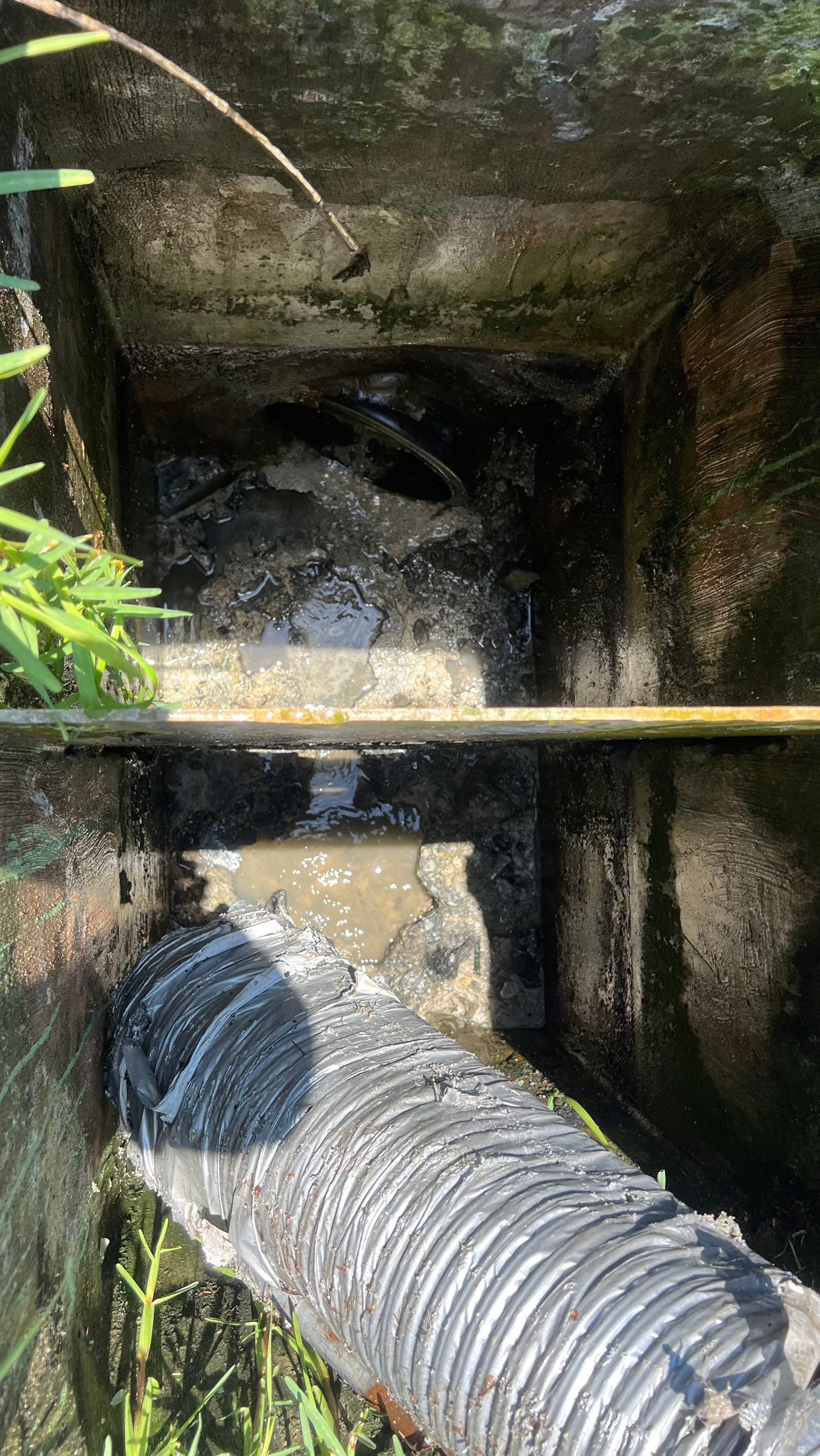 Gulfshore Condo Stormwater System Maintenance by Don Mar, Inc. Storm Water Solutions