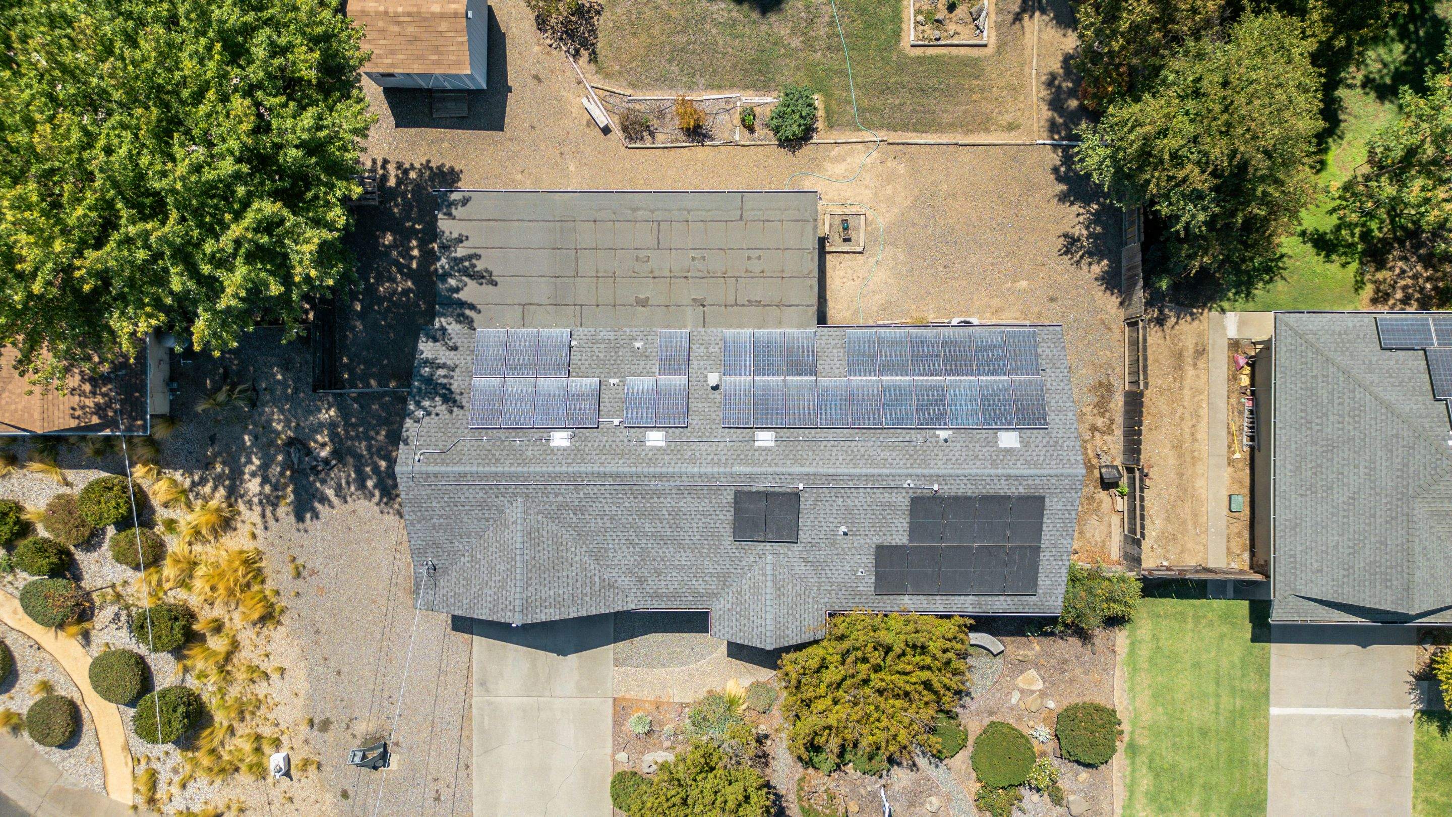 Gridley Shingle by Butte Roofing Company License #567600