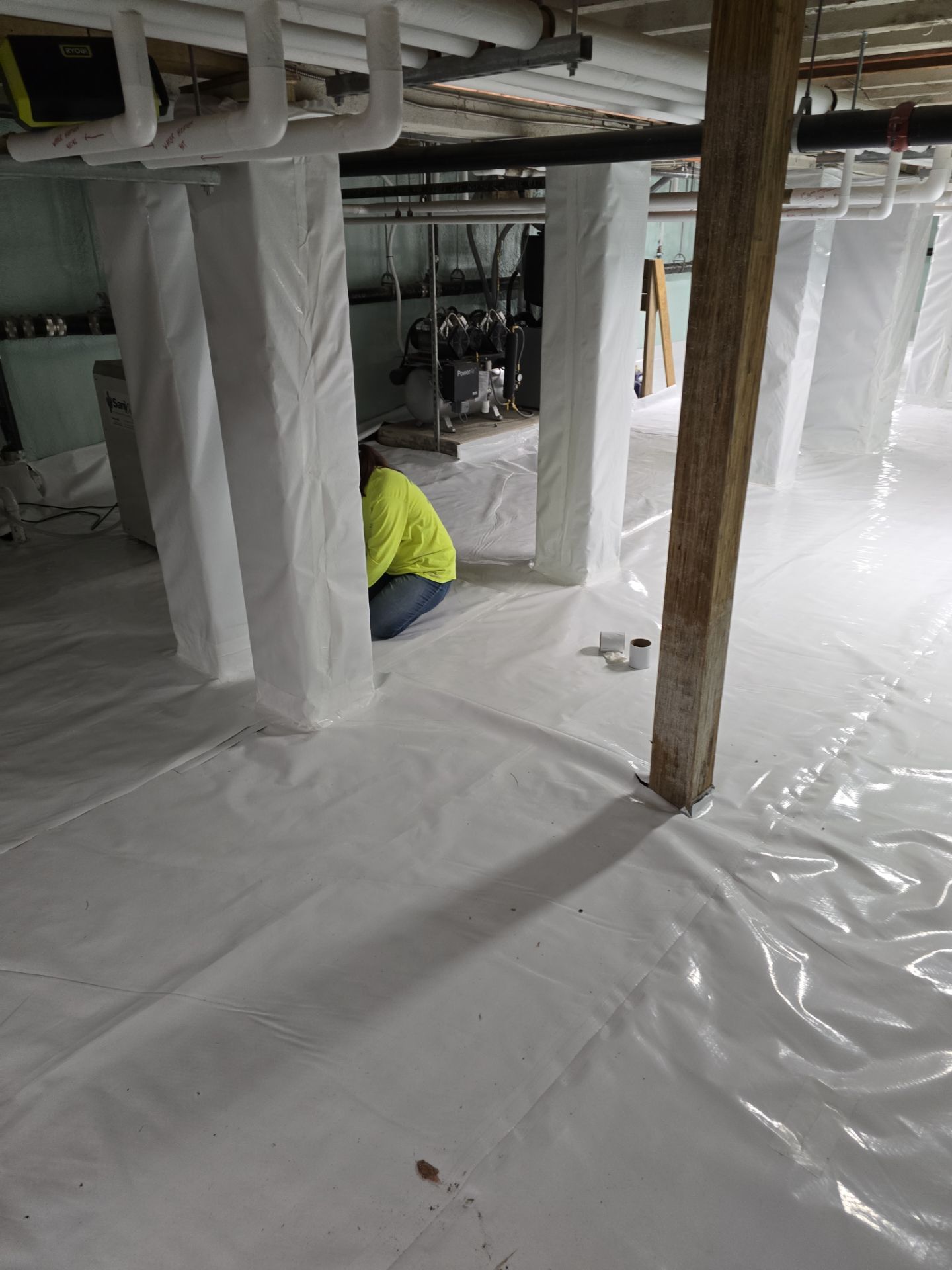 Crawl Space Encapsulation using Closed Cell Spray Foam by NYS Foam & Energy